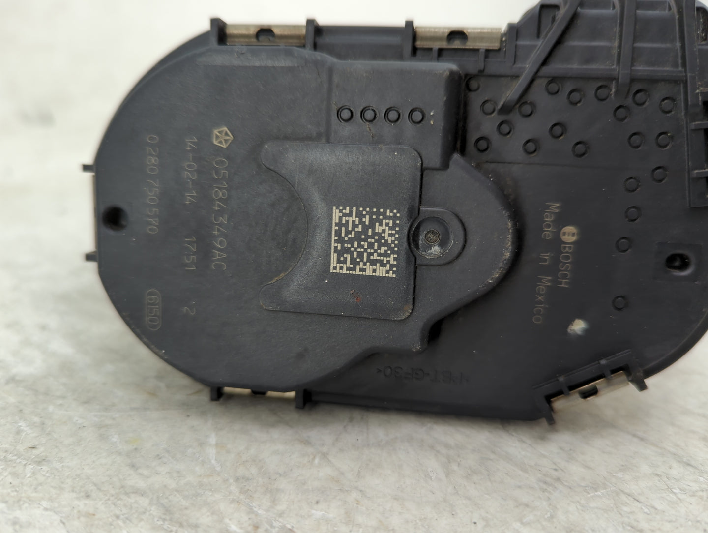 2011-2022 Chrysler 300 Throttle Body P/N:0 280 750 570 05184349AC Fits OEM Used Auto Parts - Oemusedautoparts1.com