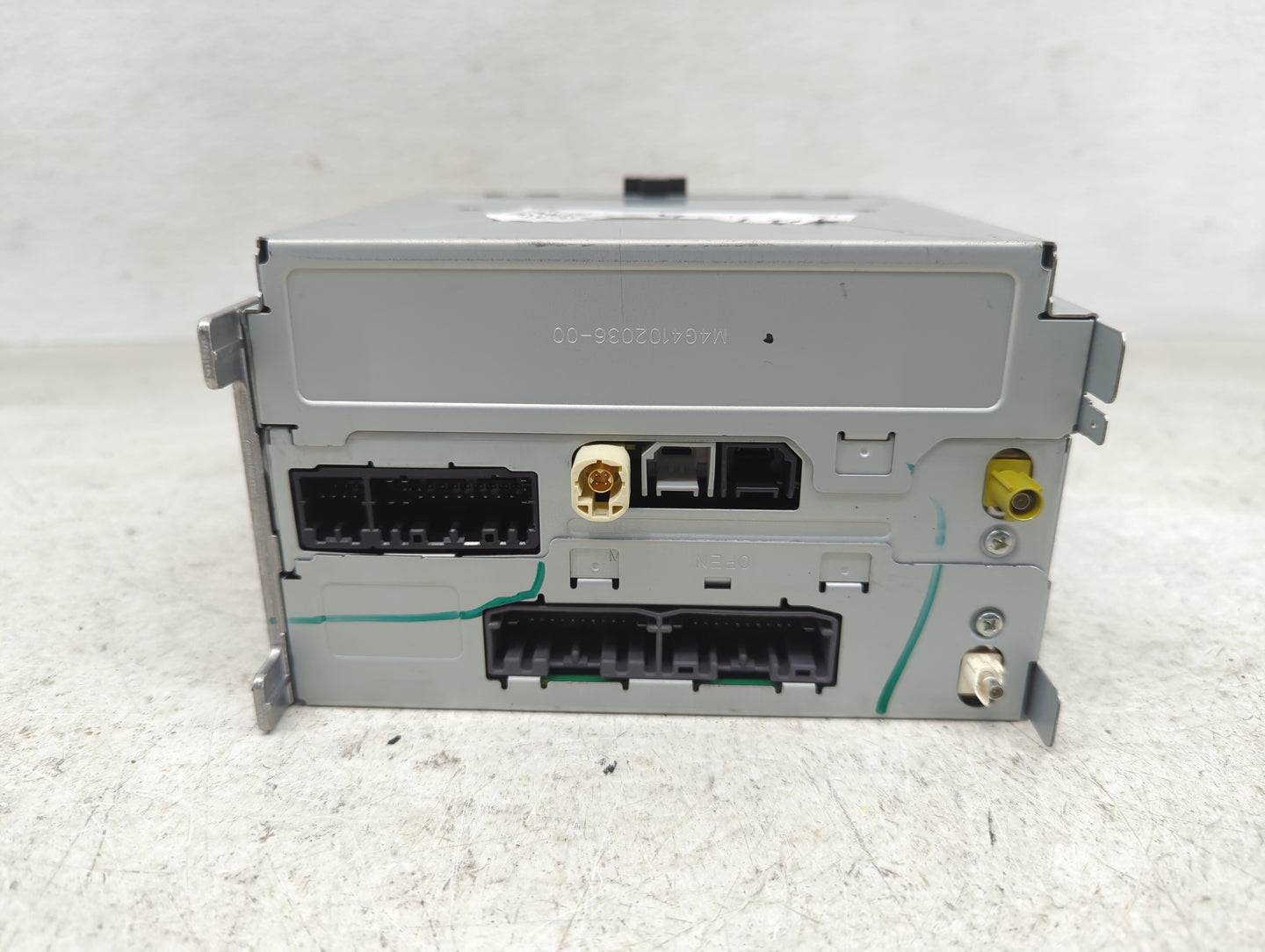 2014 Chrysler 300 Radio AM FM Cd Player Receiver Replacement P/N:P68210554AH Fits OEM Used Auto Parts - Oemusedautoparts1.co