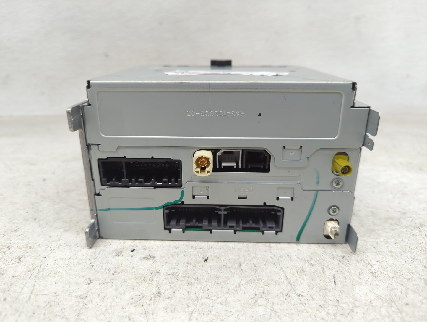 2014 Chrysler 300 Radio AM FM Cd Player Receiver Replacement P/N:P68210554AH Fits OEM Used Auto Parts - Oemusedautoparts1.co