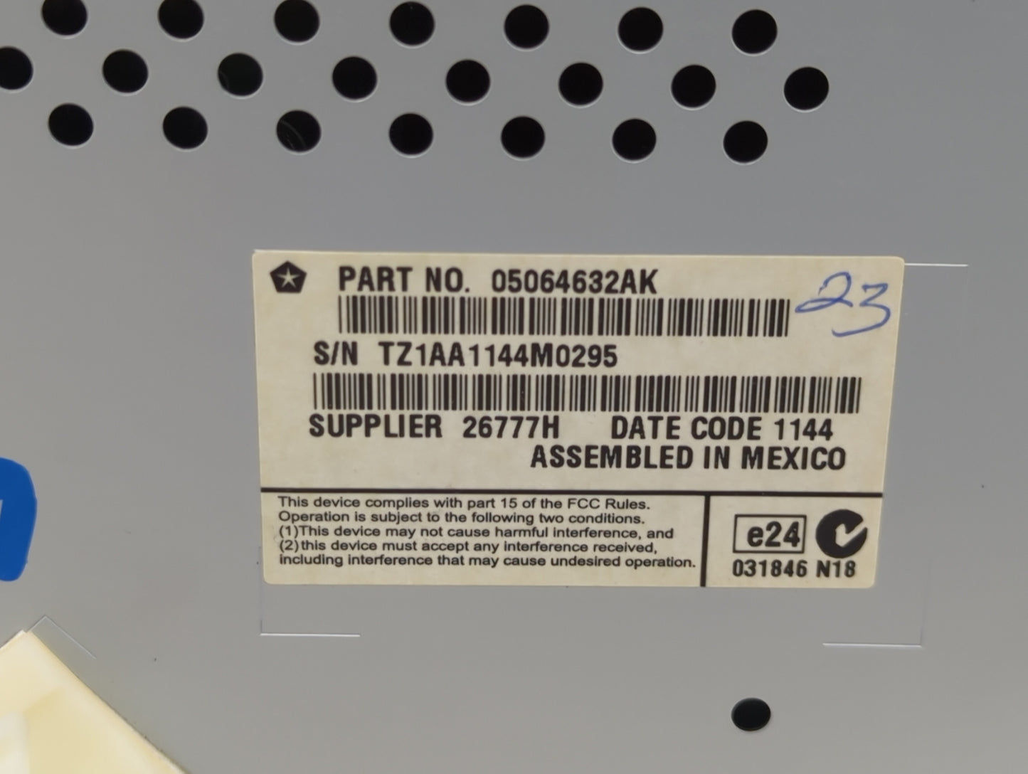 2011-2014 Chrysler 300 Information Display Screen - Oemusedautoparts1.com