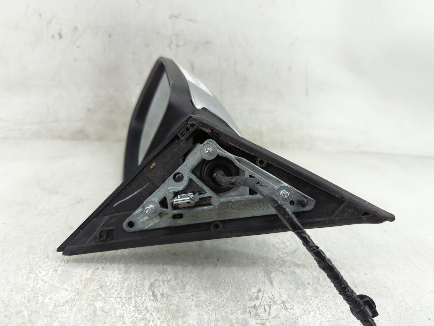 2014 Chrysler 300 Passenger Side View Mirror - Right Door Mirror OEM Used - Oemusedautoparts1.com