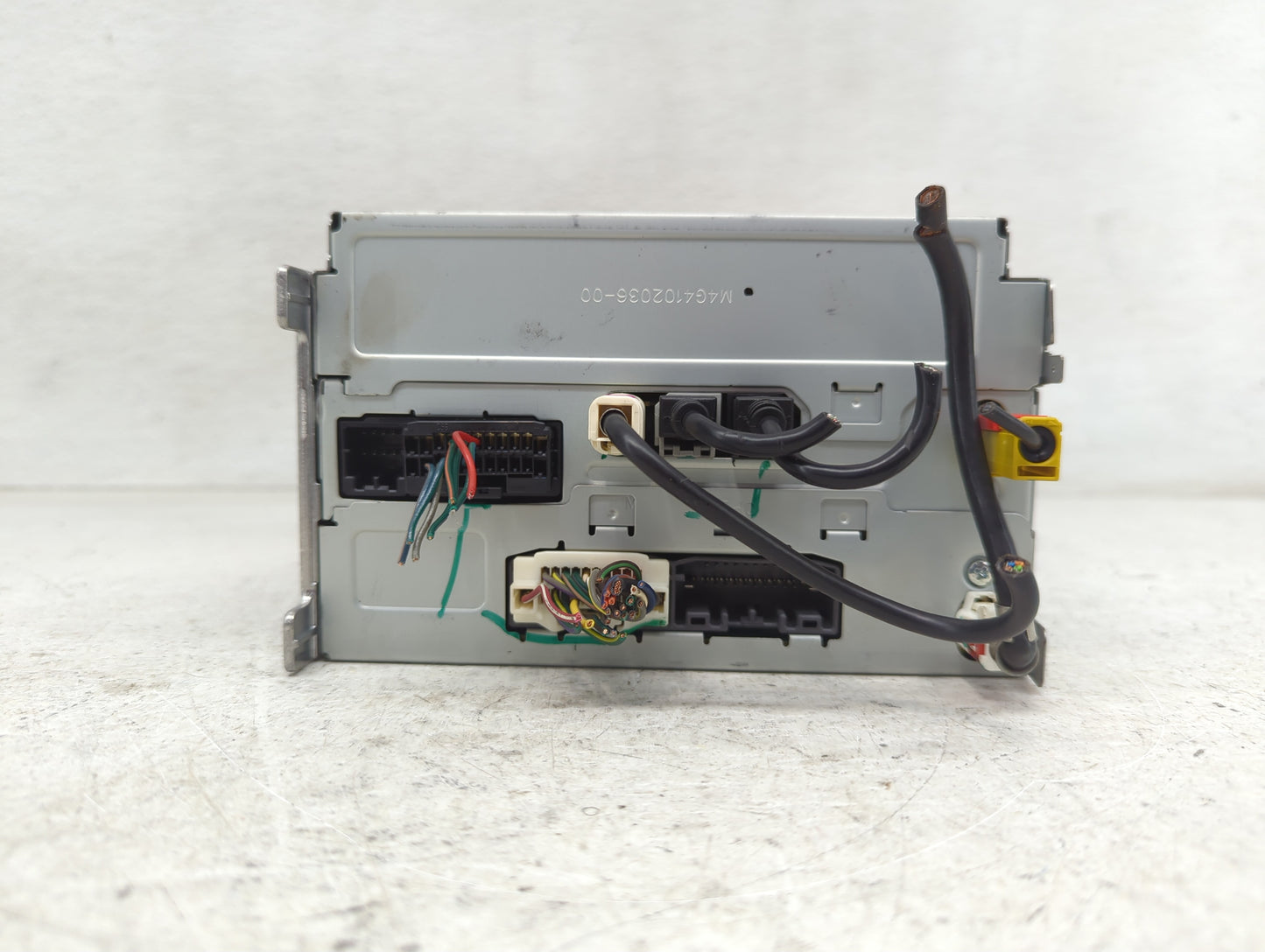 2014 Chrysler 300 Radio AM FM Cd Player Receiver Replacement P/N:68210553AE Fits OEM Used Auto Parts - Oemusedautoparts1.com