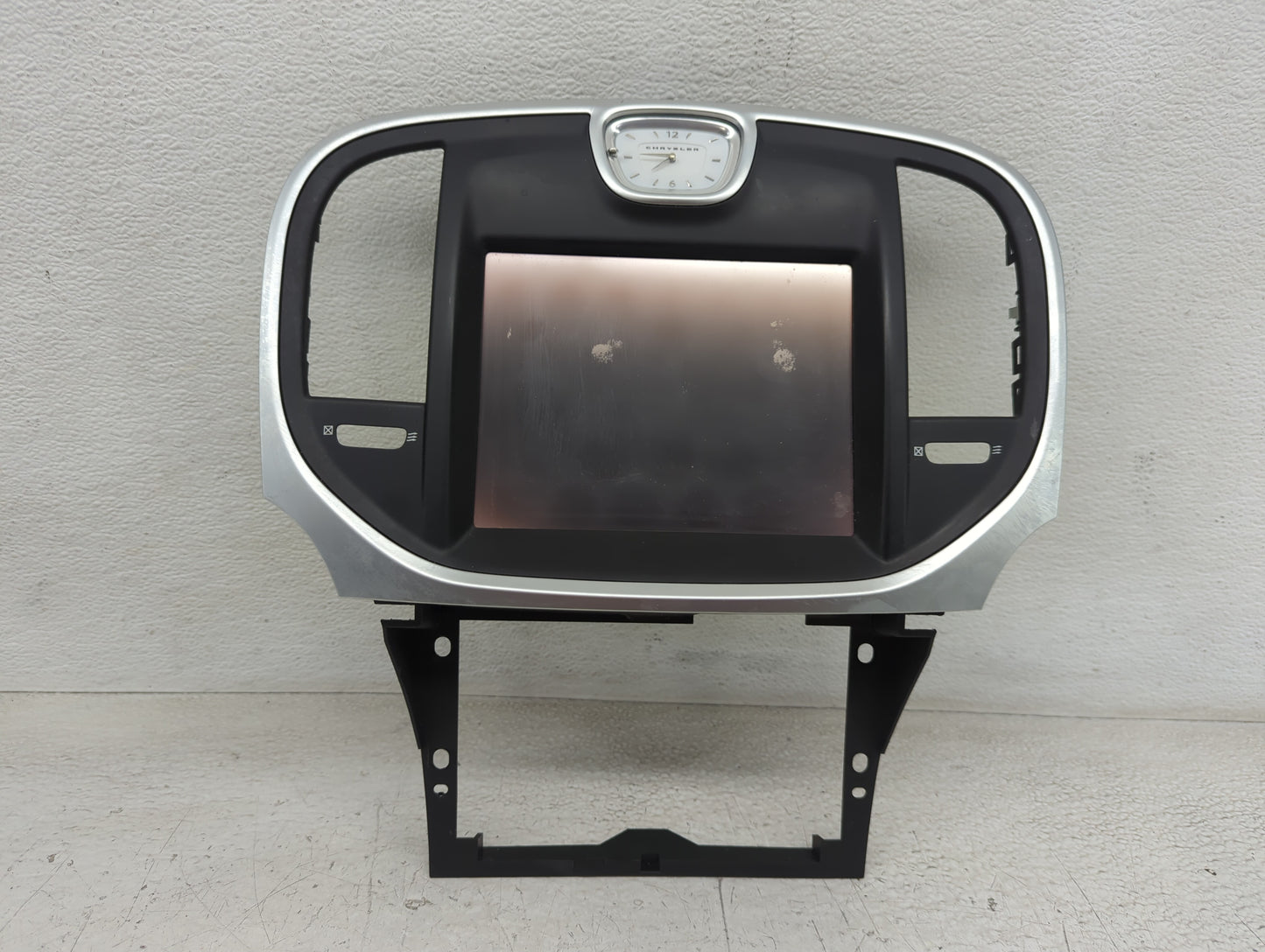 2011-2014 Chrysler 300 Information Display Screen - Oemusedautoparts1.com