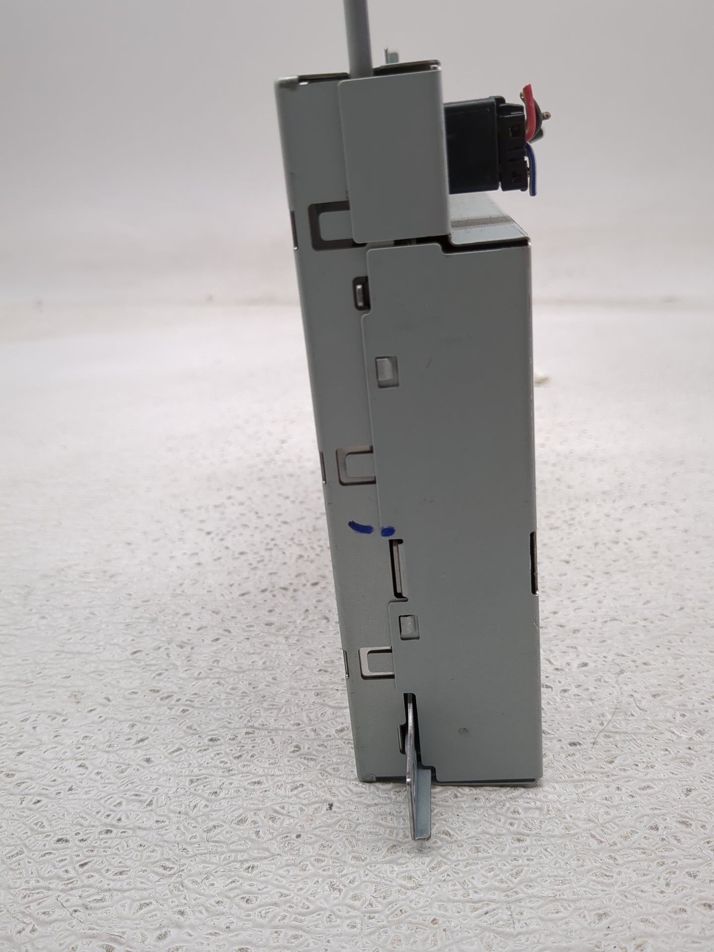 2011-2014 Chrysler 300 Information Display Screen - Oemusedautoparts1.com