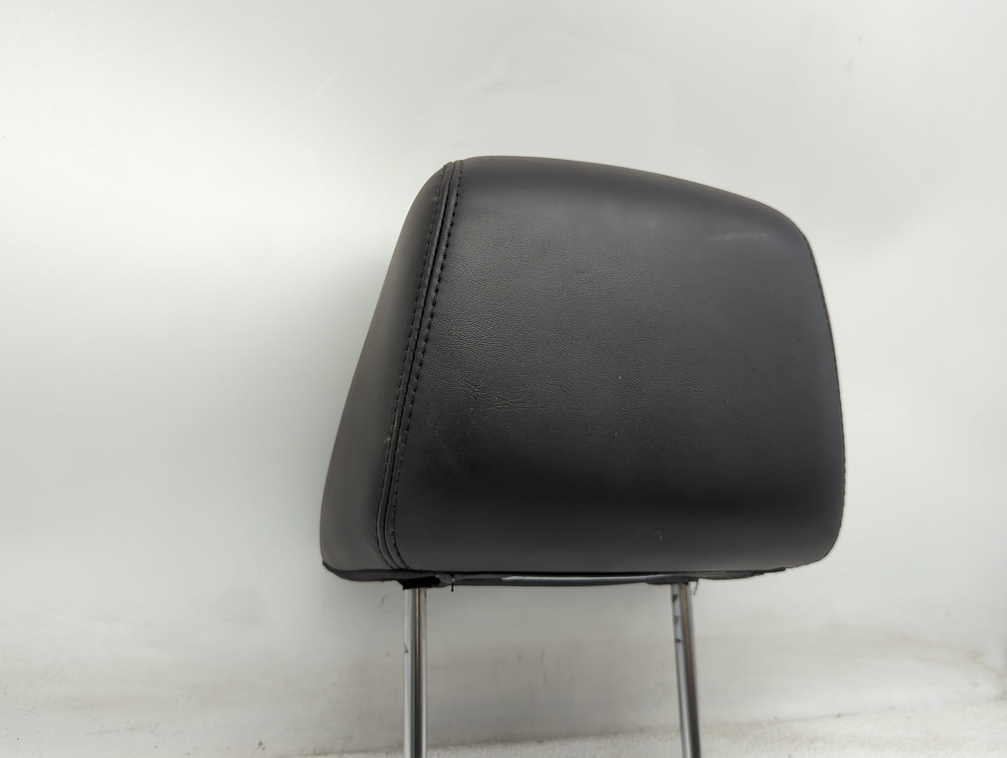 2014 Chrysler 300 Headrest Head Rest Front Driver Passenger Seat Fits OEM Used Auto Parts - Oemusedautoparts1.com