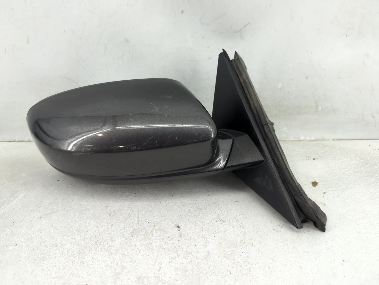 2011-2014 Chrysler 300 Passenger Side View Mirror - Right Door Mirror OEM Used - Oemusedautoparts1.com
