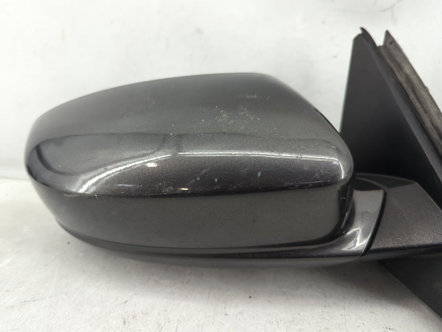 2011-2014 Chrysler 300 Passenger Side View Mirror - Right Door Mirror OEM Used - Oemusedautoparts1.com