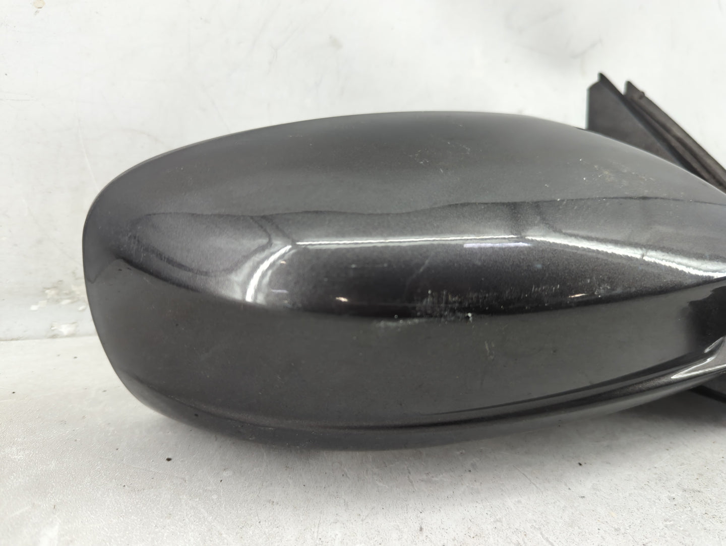 2011-2014 Chrysler 300 Passenger Side View Mirror - Right Door Mirror OEM Used - Oemusedautoparts1.com