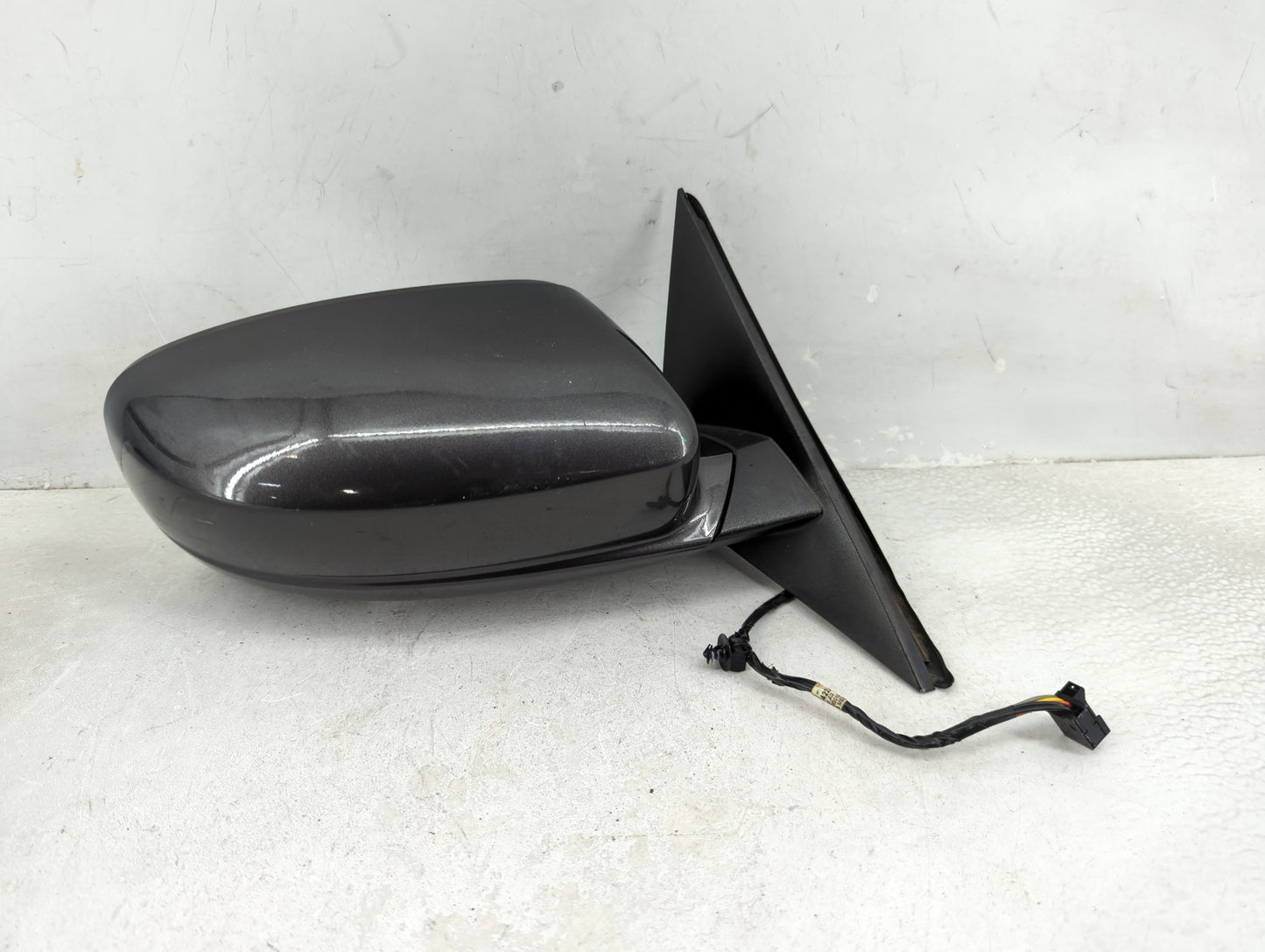 2011-2014 Chrysler 300 Passenger Side View Mirror - Right Door Mirror OEM Used - Oemusedautoparts1.com