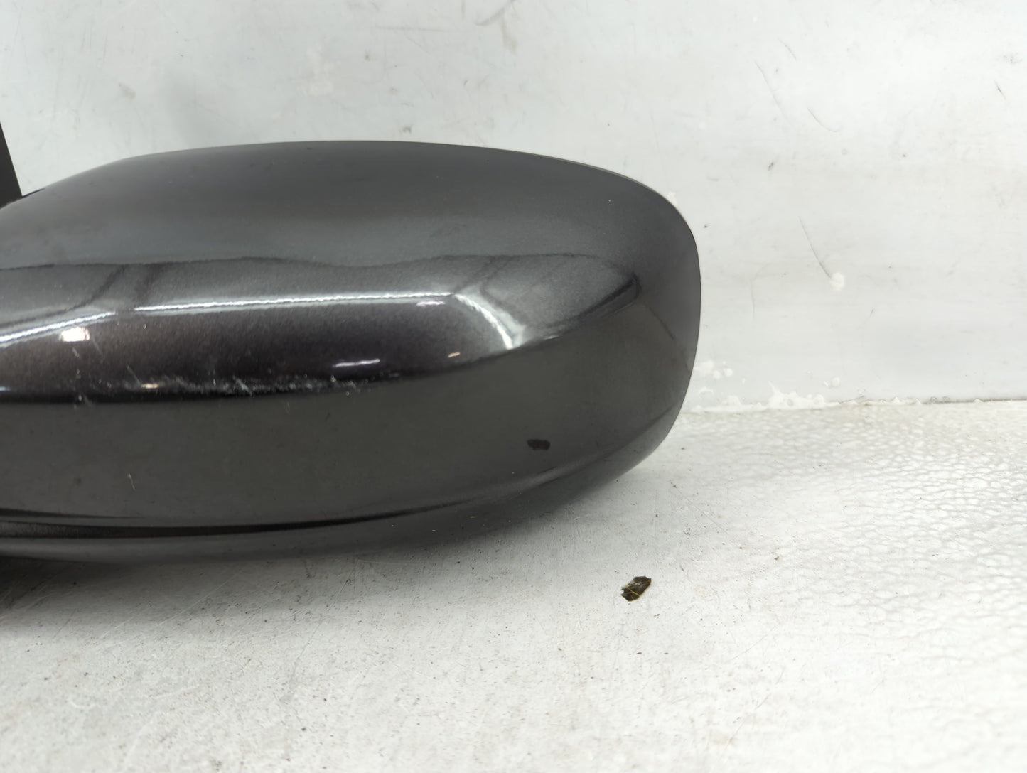 2011-2014 Chrysler 300 Driver Side View Mirror - Left Door Mirror OEM Used - Oemusedautoparts1.com