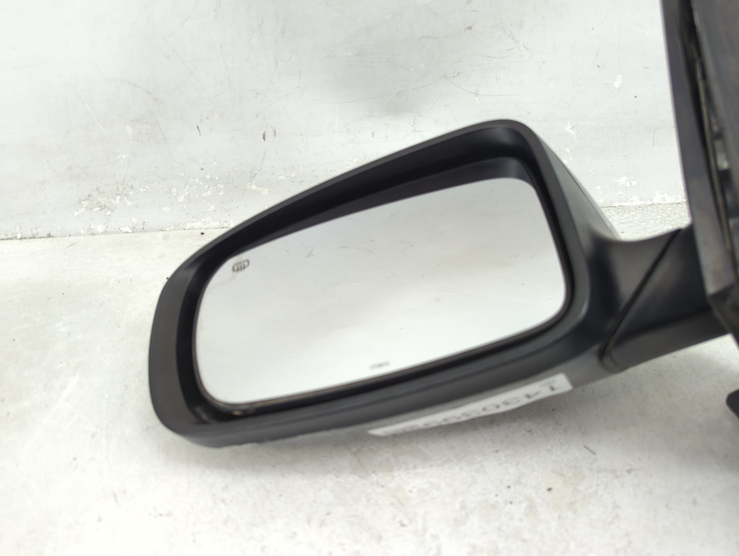 2011-2014 Chrysler 300 Driver Side View Mirror - Left Door Mirror OEM Used - Oemusedautoparts1.com