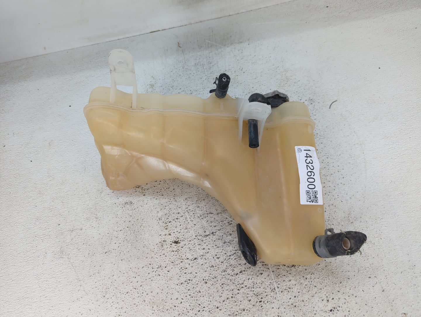2011-2022 Chrysler 300 Radiator Coolant Overflow Expansion Tank Bottle 1432600 - Oemusedautoparts1.com