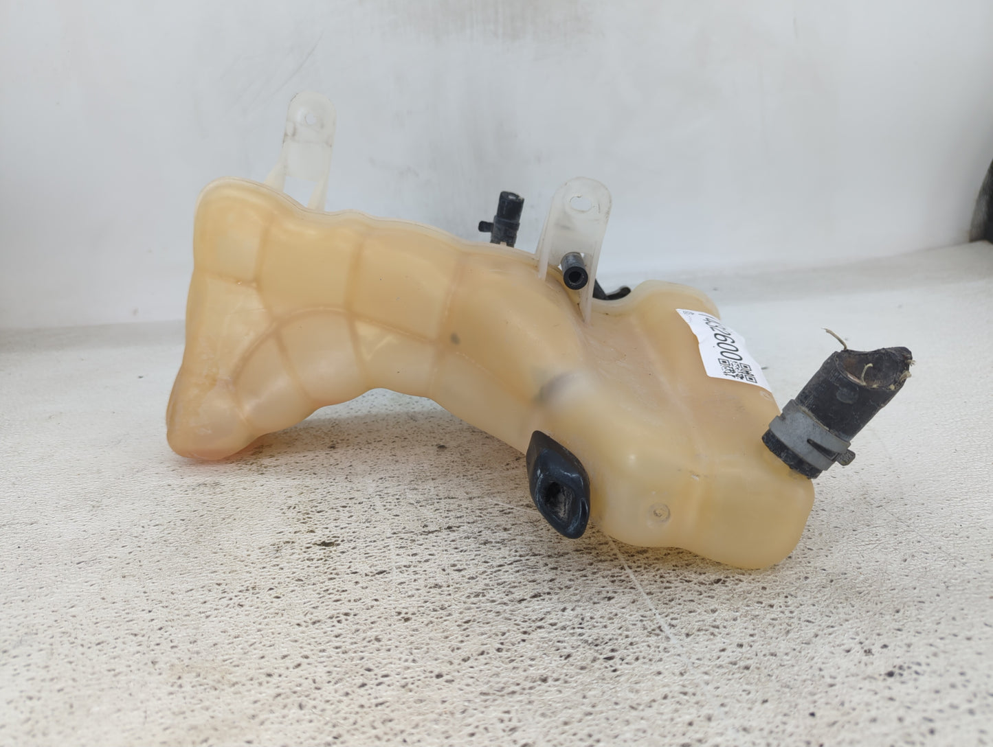 2011-2022 Chrysler 300 Radiator Coolant Overflow Expansion Tank Bottle 1432600 - Oemusedautoparts1.com