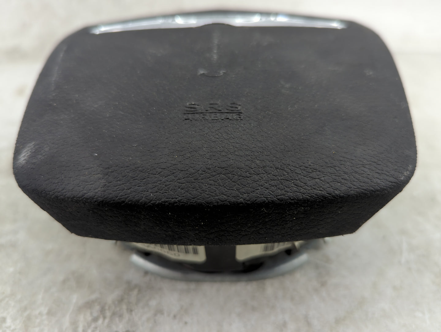 2014 Chrysler 300 Air Bag Driver Left Steering Wheel Mounted P/N:P68055862AE 42-07757-K0 Fits OEM Used Auto Parts - Oemuseda
