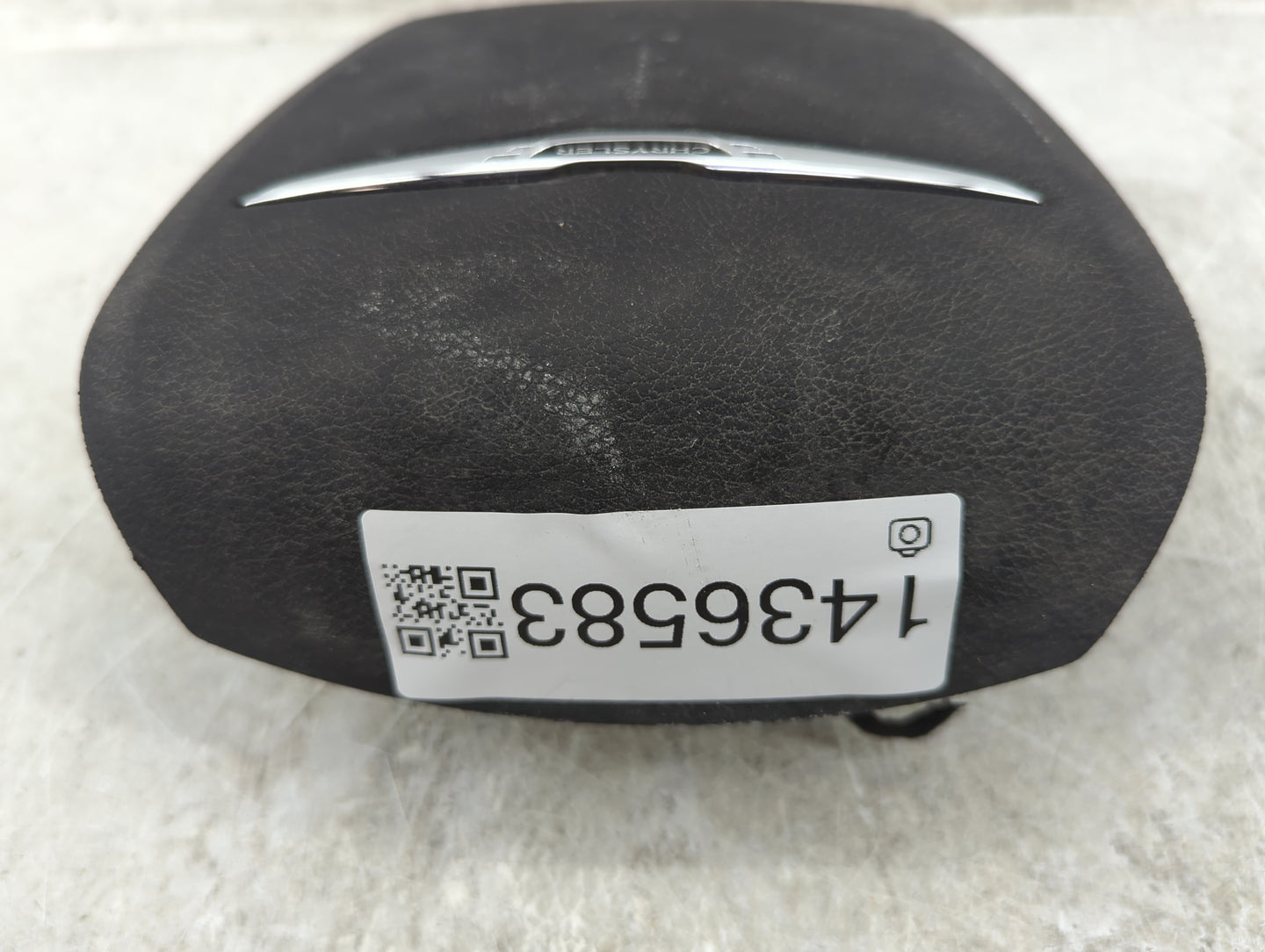 2014 Chrysler 300 Air Bag Driver Left Steering Wheel Mounted P/N:P68055862AE 42-07757-K0 Fits OEM Used Auto Parts - Oemuseda