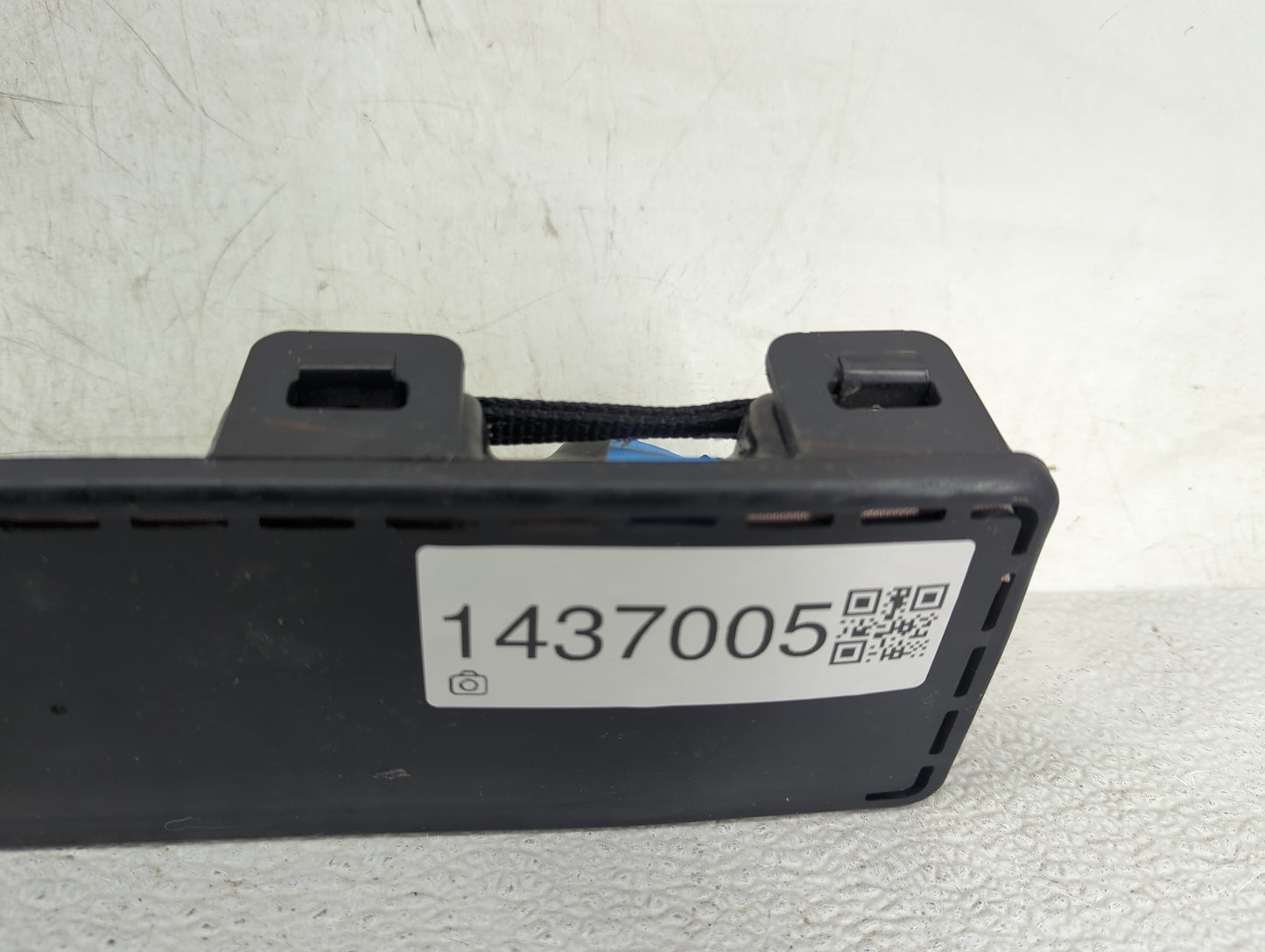 2014 Chrysler 300 Air Bag Driver Left Knee OEM P/N:P05057792AH TDKL12763B2361 Fits OEM Used Auto Parts - Oemusedautoparts1.c