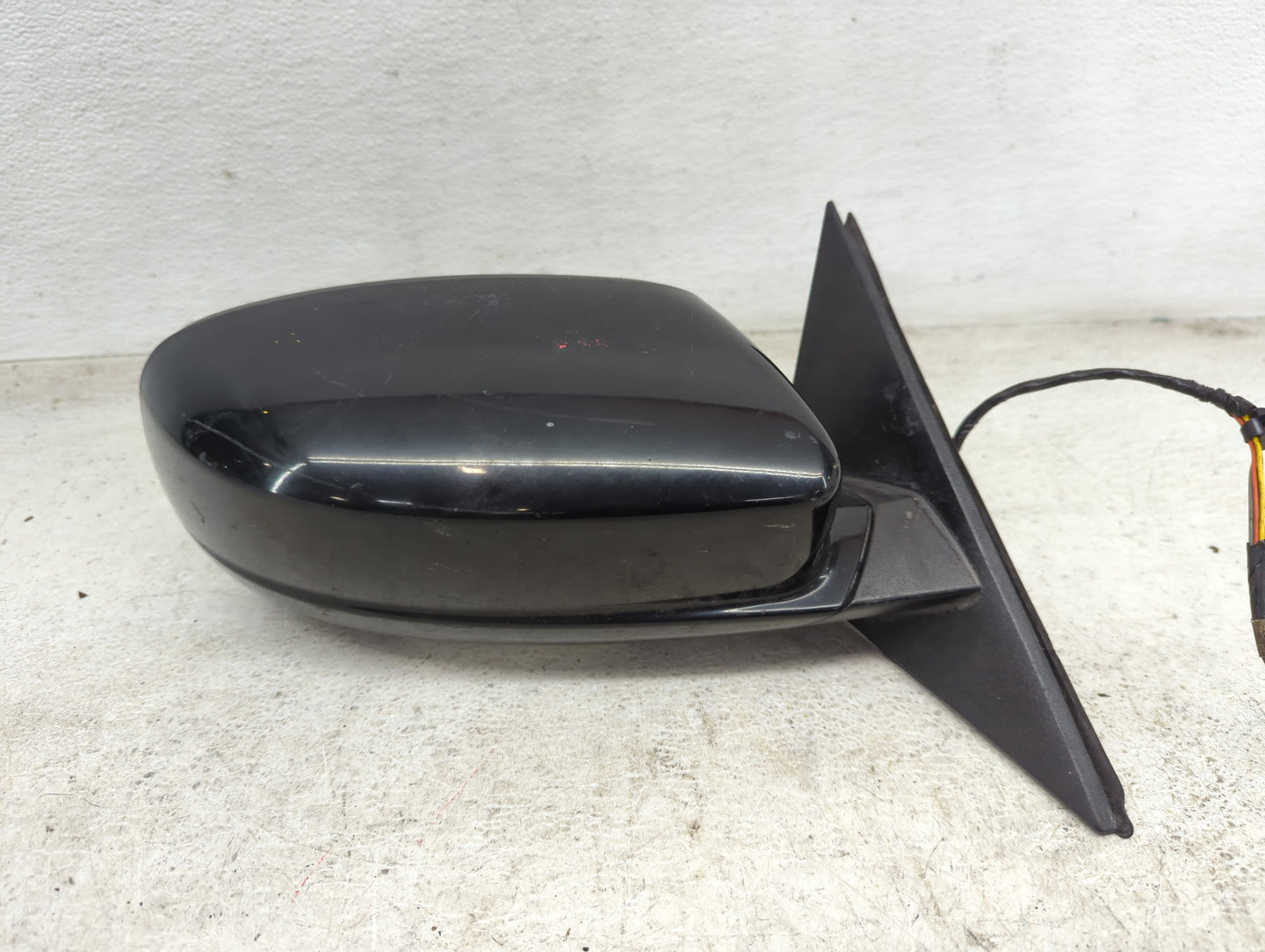 2011-2014 Chrysler 300 Passenger Side View Mirror - Right Door Mirror OEM Used - Oemusedautoparts1.com