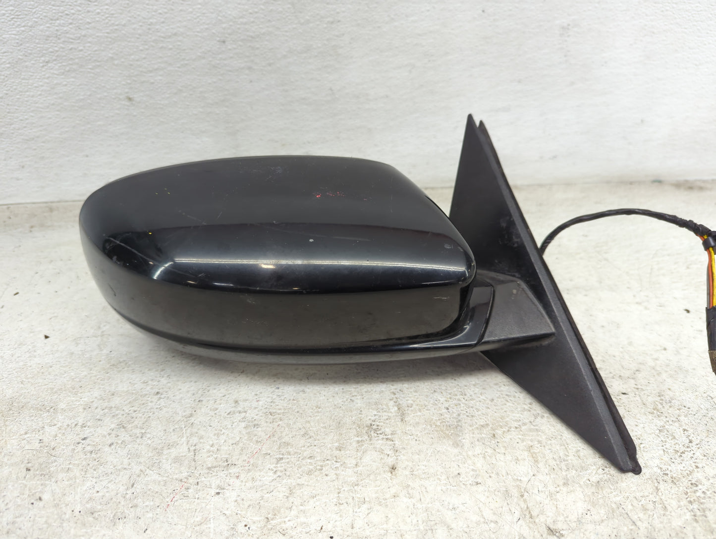 2011-2014 Chrysler 300 Passenger Side View Mirror - Right Door Mirror OEM Used - Oemusedautoparts1.com