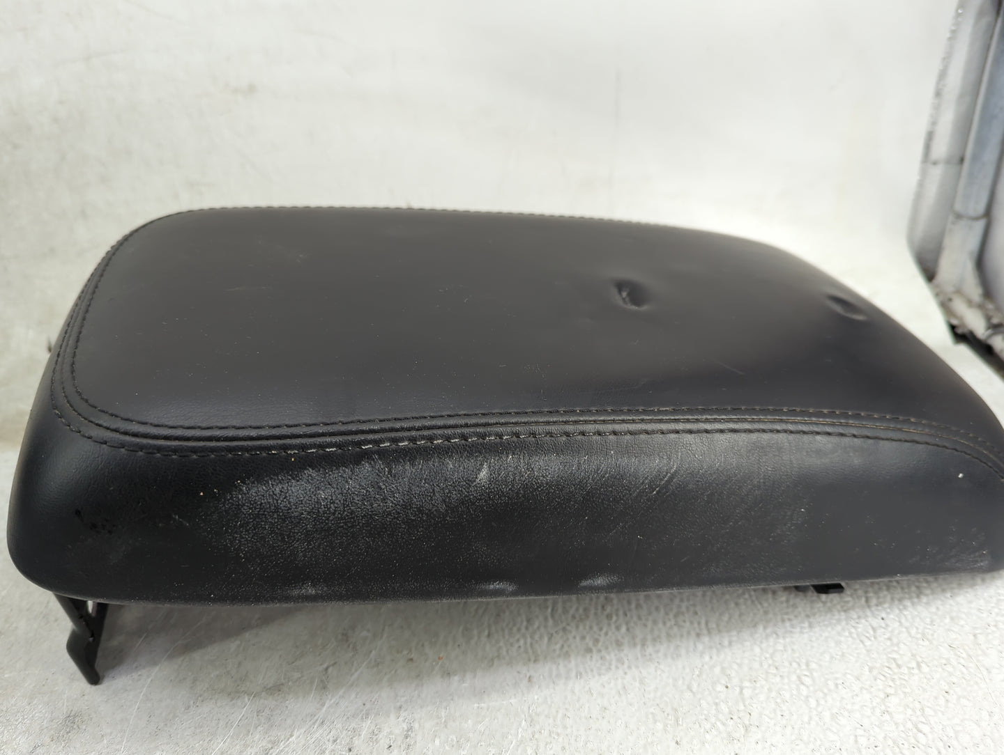 2014 Chrysler 300 Center Console Armrest Cover Lid Fits OEM Used Auto Parts - Oemusedautoparts1.com
