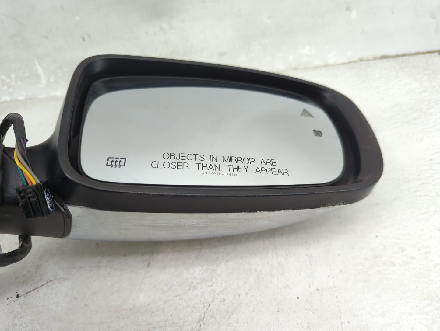 2012-2014 Chrysler 300 Passenger Side View Mirror - Right Door Mirror OEM Used - Oemusedautoparts1.com