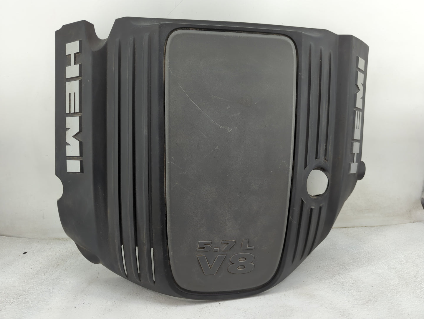 2014 Chrysler 300 Engine Cover - Oemusedautoparts1.com