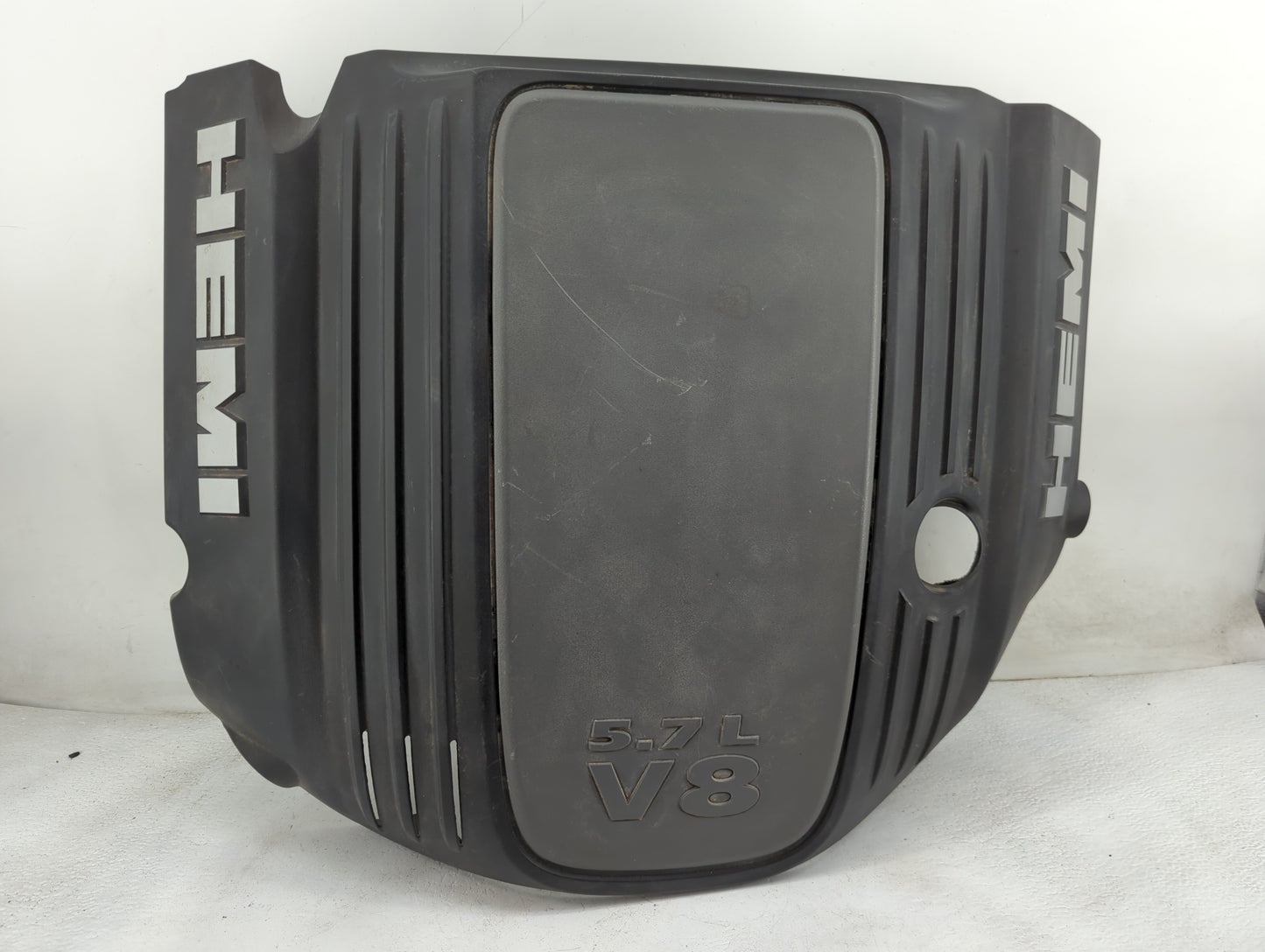 2014 Chrysler 300 Engine Cover - Oemusedautoparts1.com