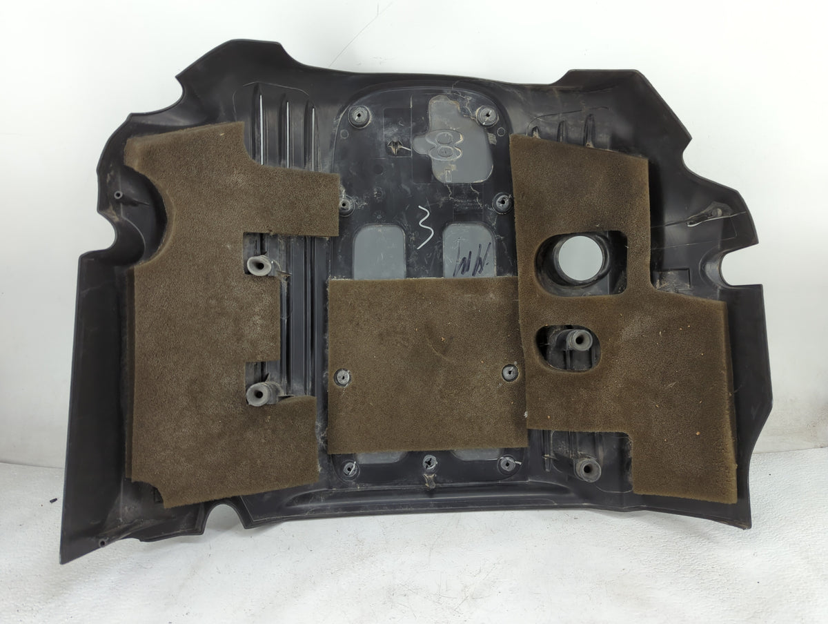 2014 Chrysler 300 Engine Cover - Oemusedautoparts1.com