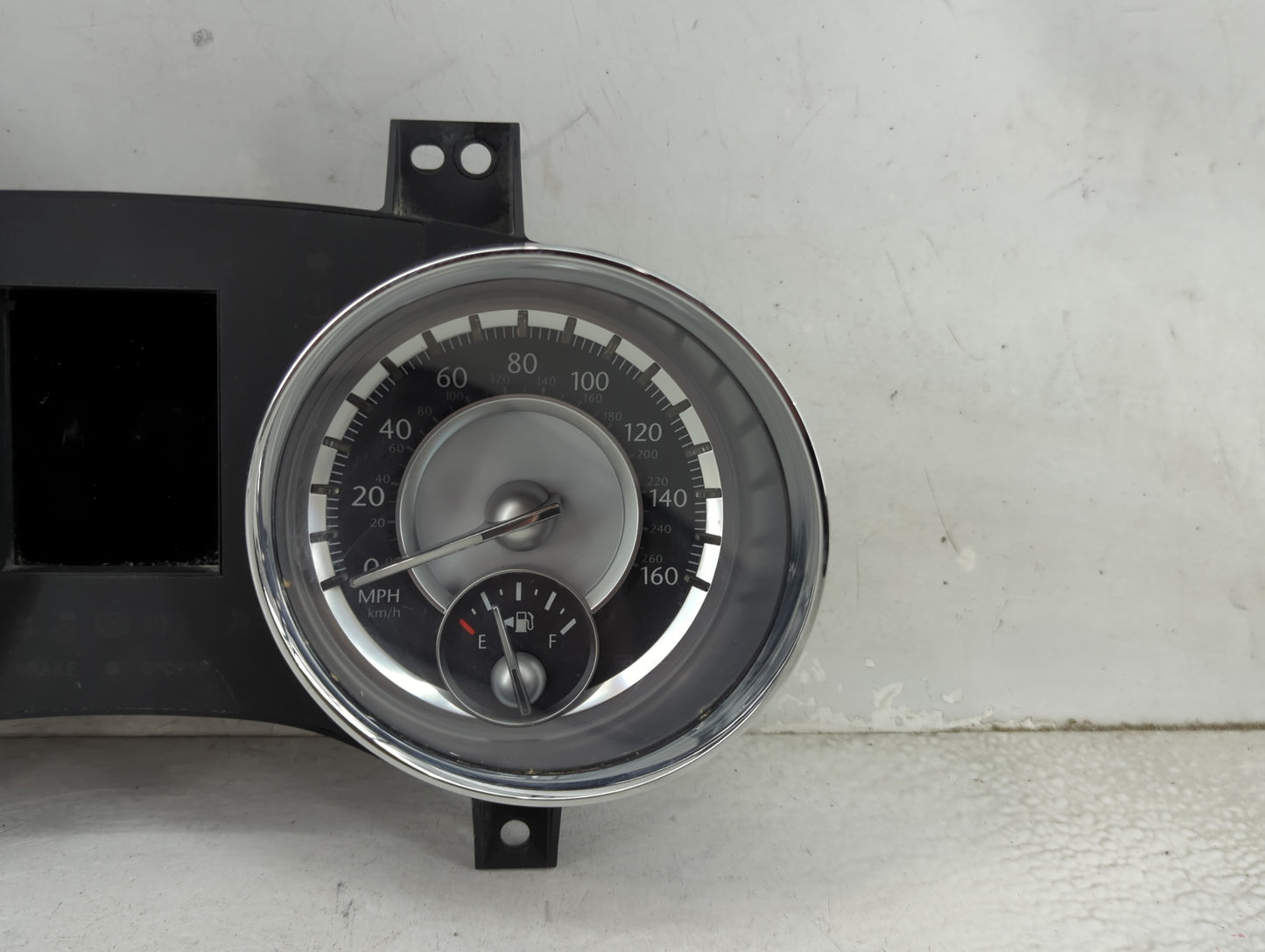 2014 Chrysler 300 Speedometer Instrument Cluster Gauges 1458196 - Oemusedautoparts1.com