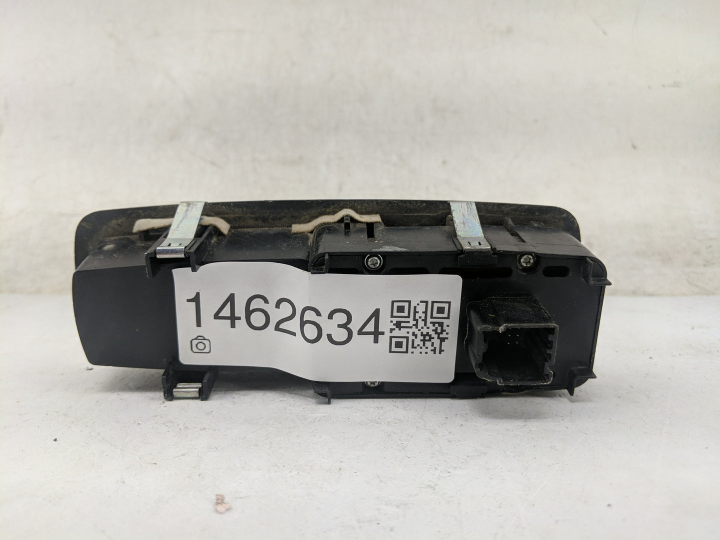 2011-2014 Chrysler 300 Driver Left Door Master Power Window Switch 1462634 - Oemusedautoparts1.com