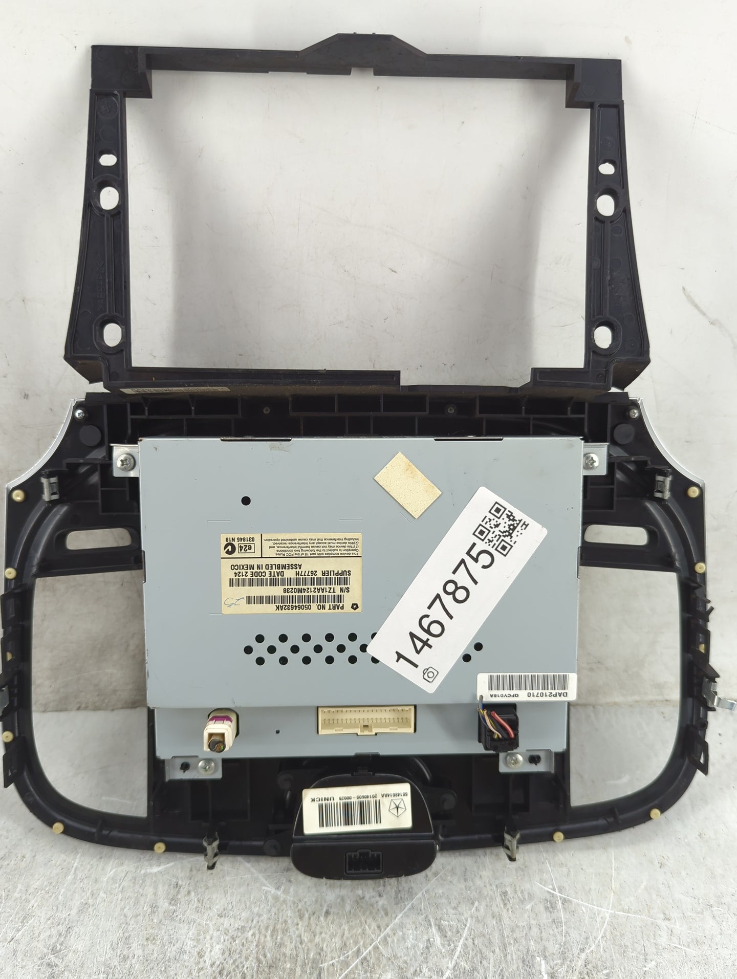 2011-2014 Chrysler 300 Information Display Screen 1467875 - Oemusedautoparts1.com