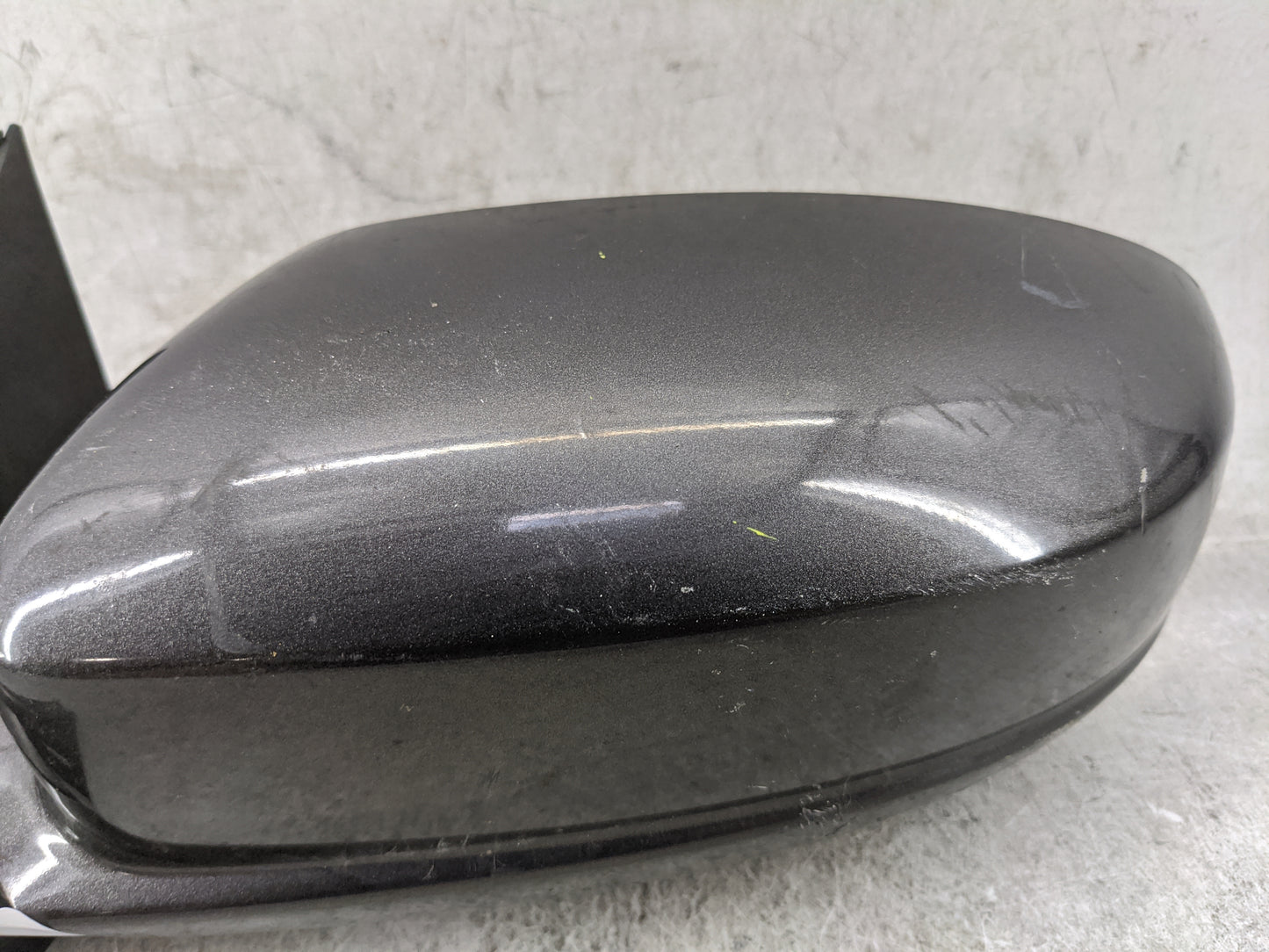 2012-2014 Chrysler 300 Driver Side View Mirror - Left Door Mirror OEM Used - Oemusedautoparts1.com