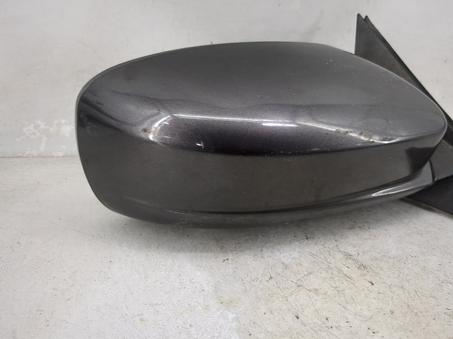 2011-2014 Chrysler 300 Passenger Side View Mirror - Right Door Mirror OEM Used - Oemusedautoparts1.com