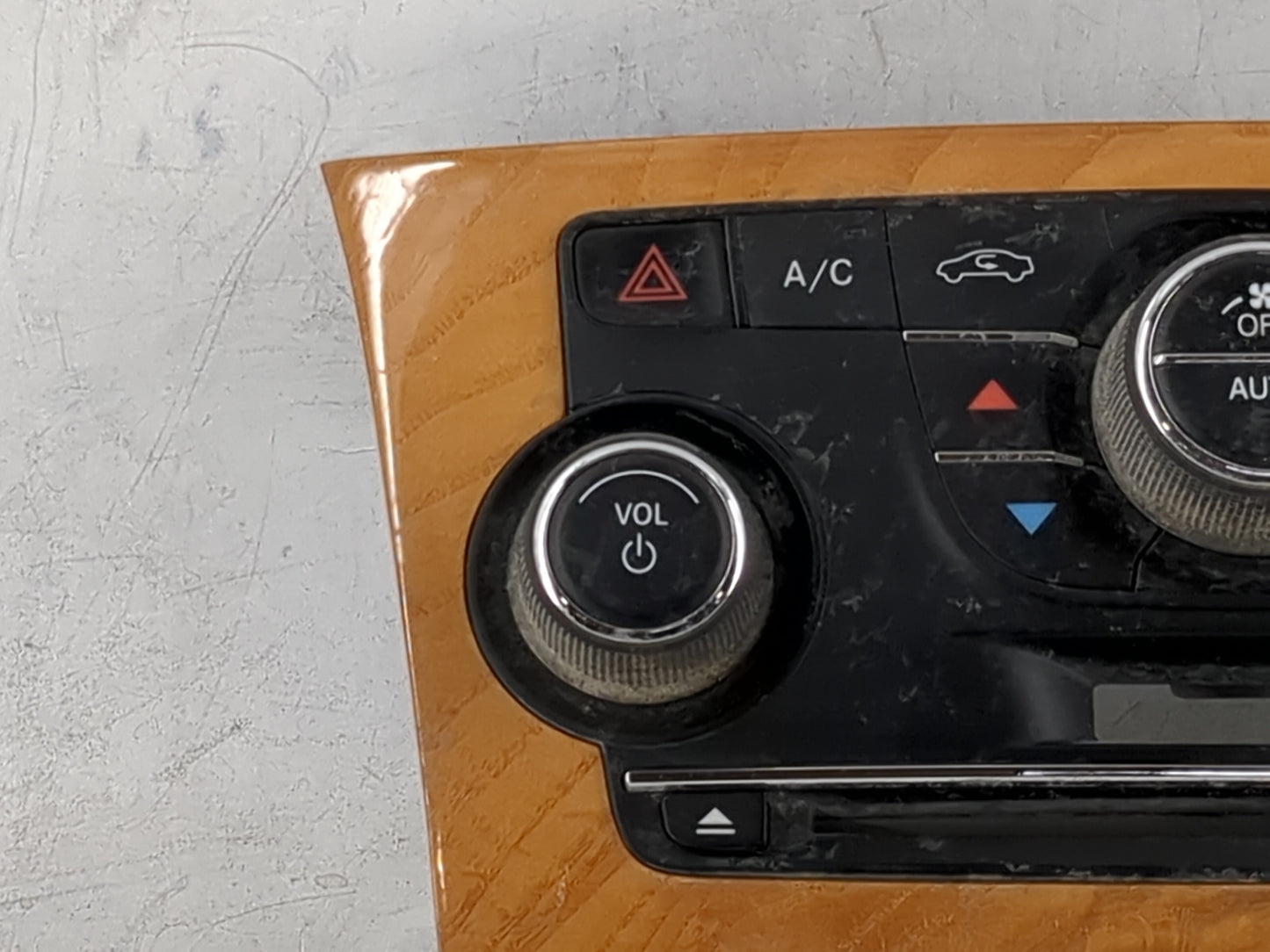 2013-2014 Chrysler 300 Climate Control Module Temperature AC/Heater Replacement P/N:1VD68AAAAA TZ1AA3093S0202 Fits Fits 2013