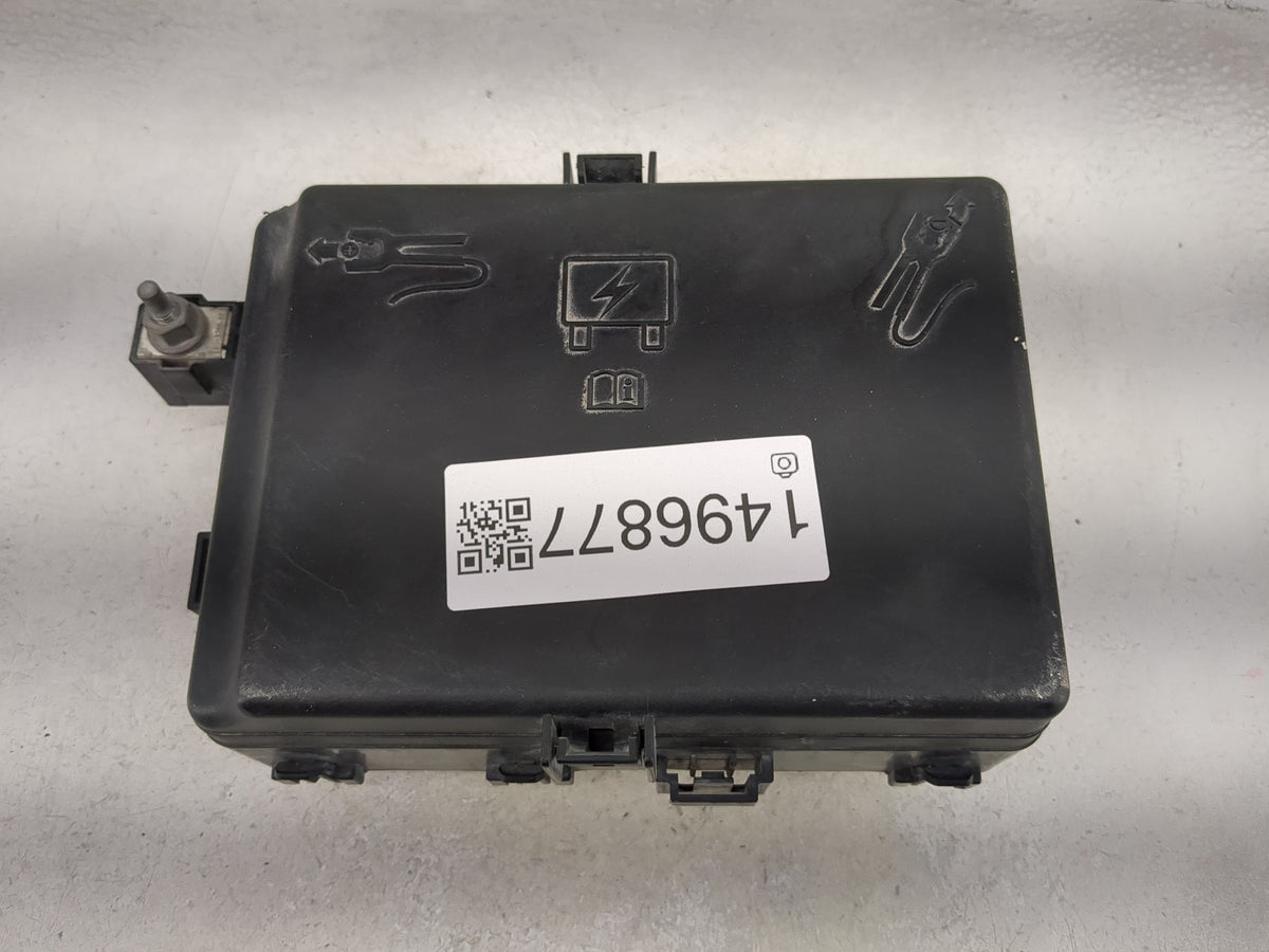 2012-2014 Chrysler 300 Fusebox Fuse Box Panel Relay Module P/N:P68202743AB 68202743AB Fits Fits 2012 2013 2014 OEM Used Auto