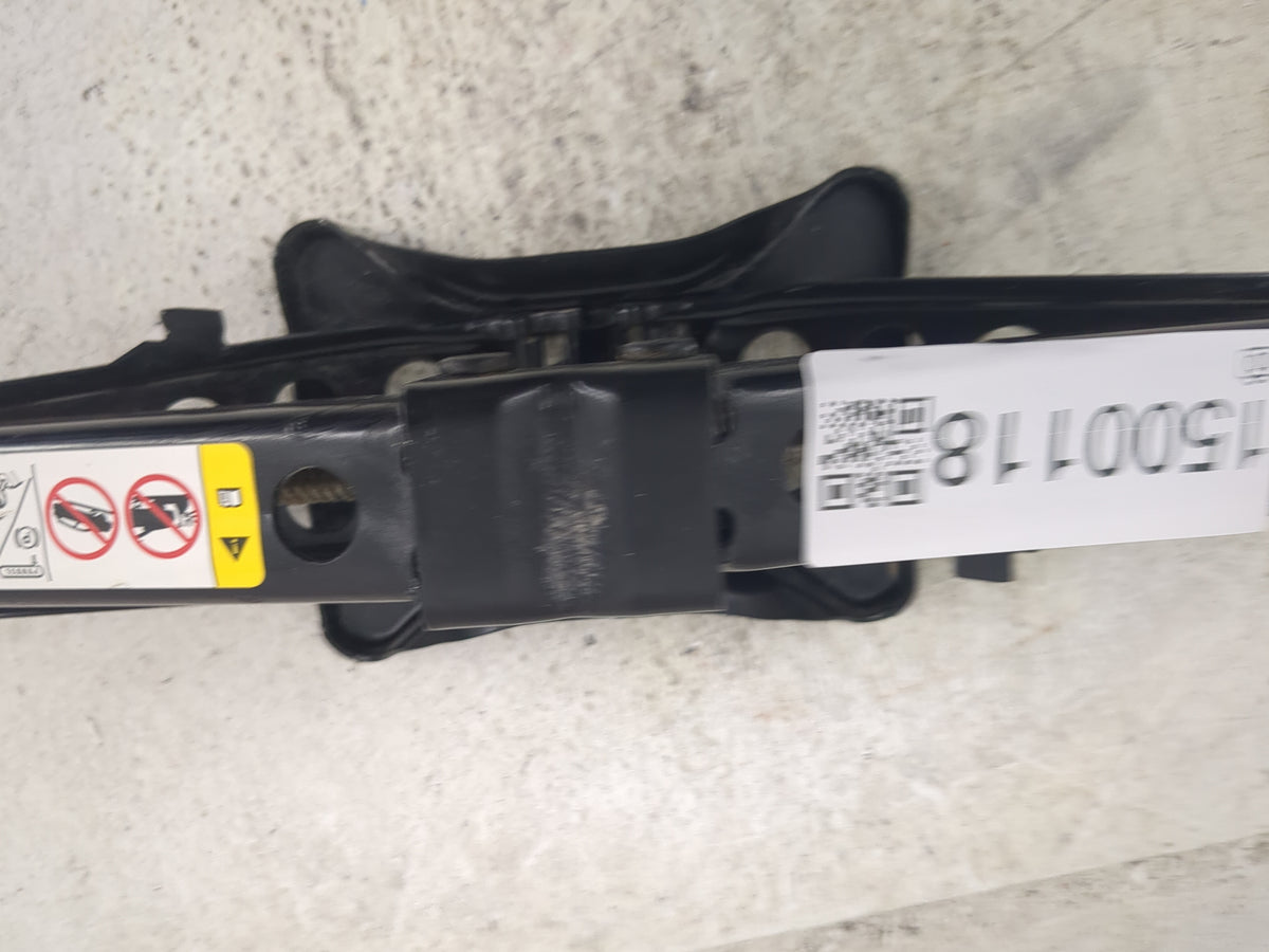 2014 Chrysler 300 Spare Scissor Car Jack 1500118 - Oemusedautoparts1.com