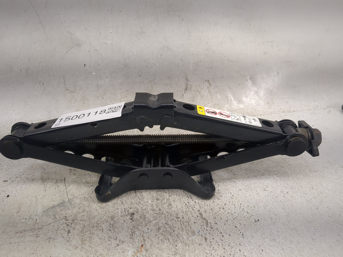 2014 Chrysler 300 Spare Scissor Car Jack 1500118 - Oemusedautoparts1.com