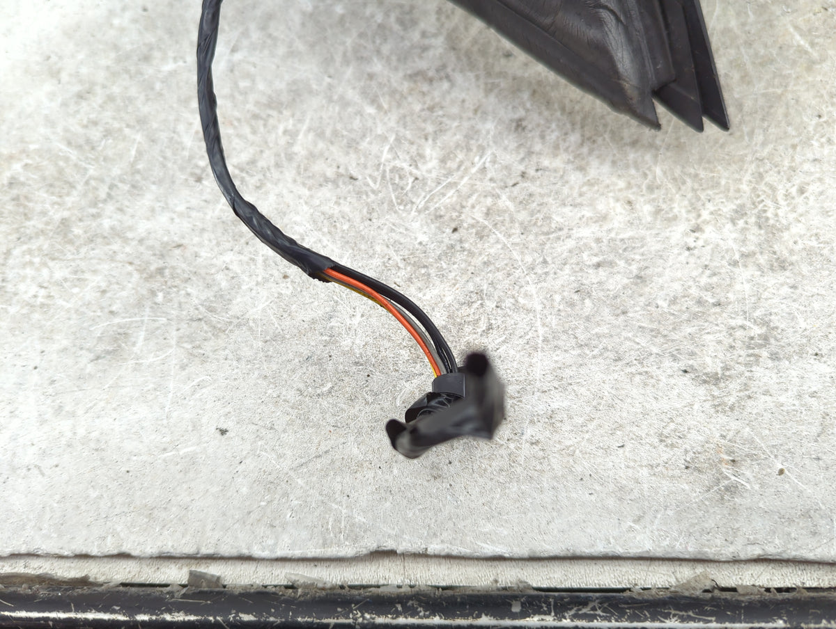 2011-2014 Chrysler 300 Driver Side View Mirror - Left Door Mirror OEM Used - Oemusedautoparts1.com