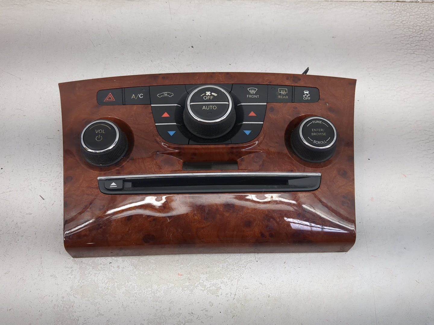 2013-2014 Chrysler 300 Climate Control Module Temperature AC/Heater Replacement P/N:1VH35AAAAB 1VH95AAAAB Fits Fits 2013 201