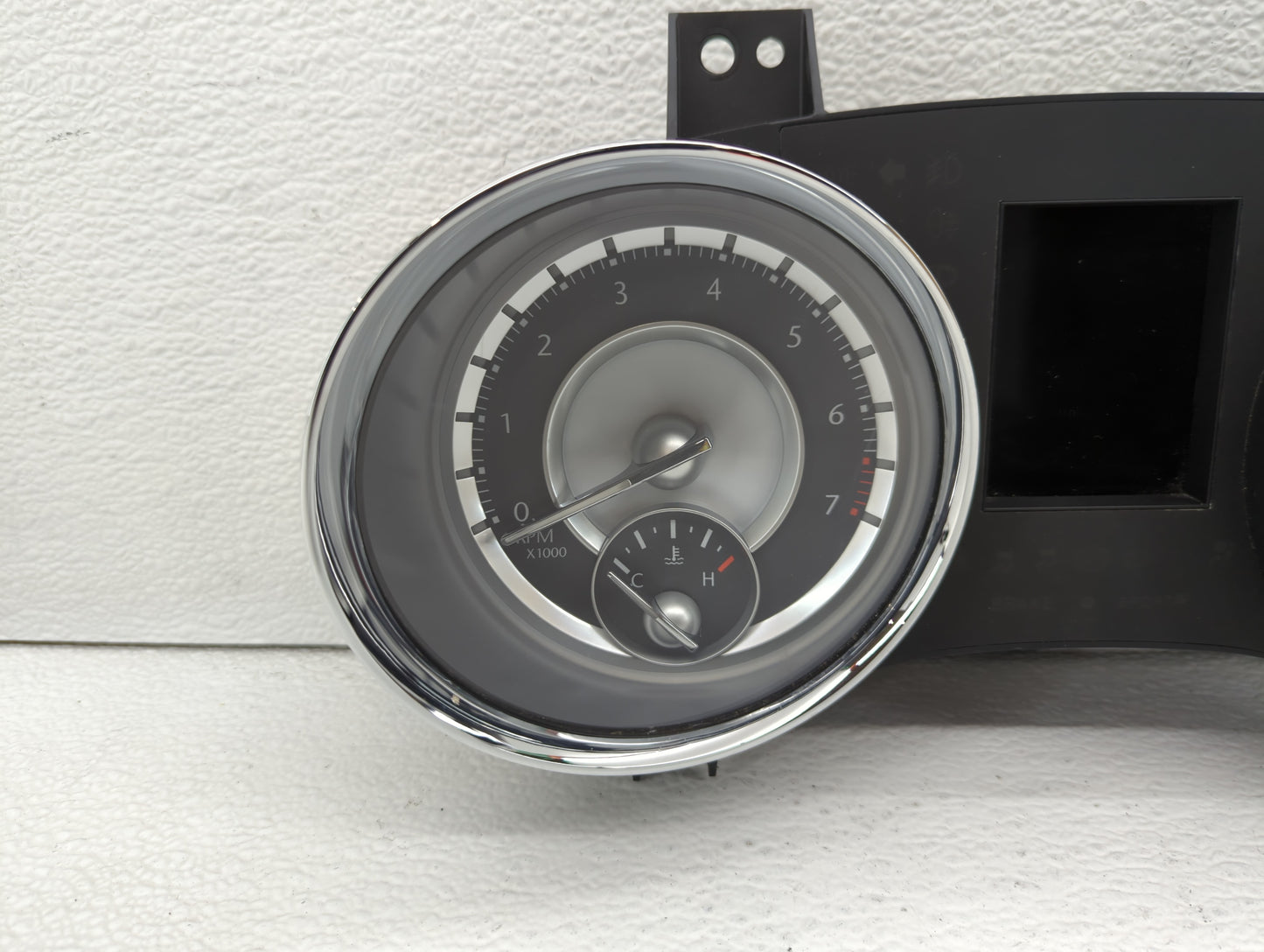2014 Chrysler 300 Instrument Cluster Speedometer Gauges P/N:P56054718AC 56054718AC, 56054725AB Fits OEM Used Auto Parts - Oe