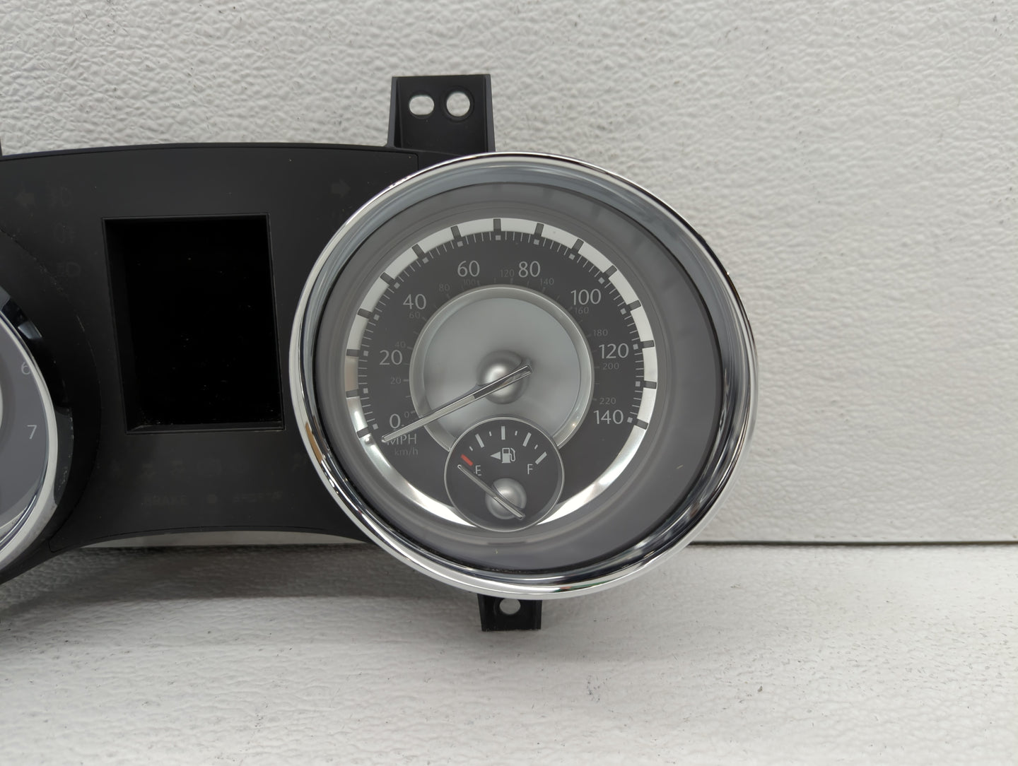 2014 Chrysler 300 Instrument Cluster Speedometer Gauges P/N:P56054718AC 56054718AC, 56054725AB Fits OEM Used Auto Parts - Oe