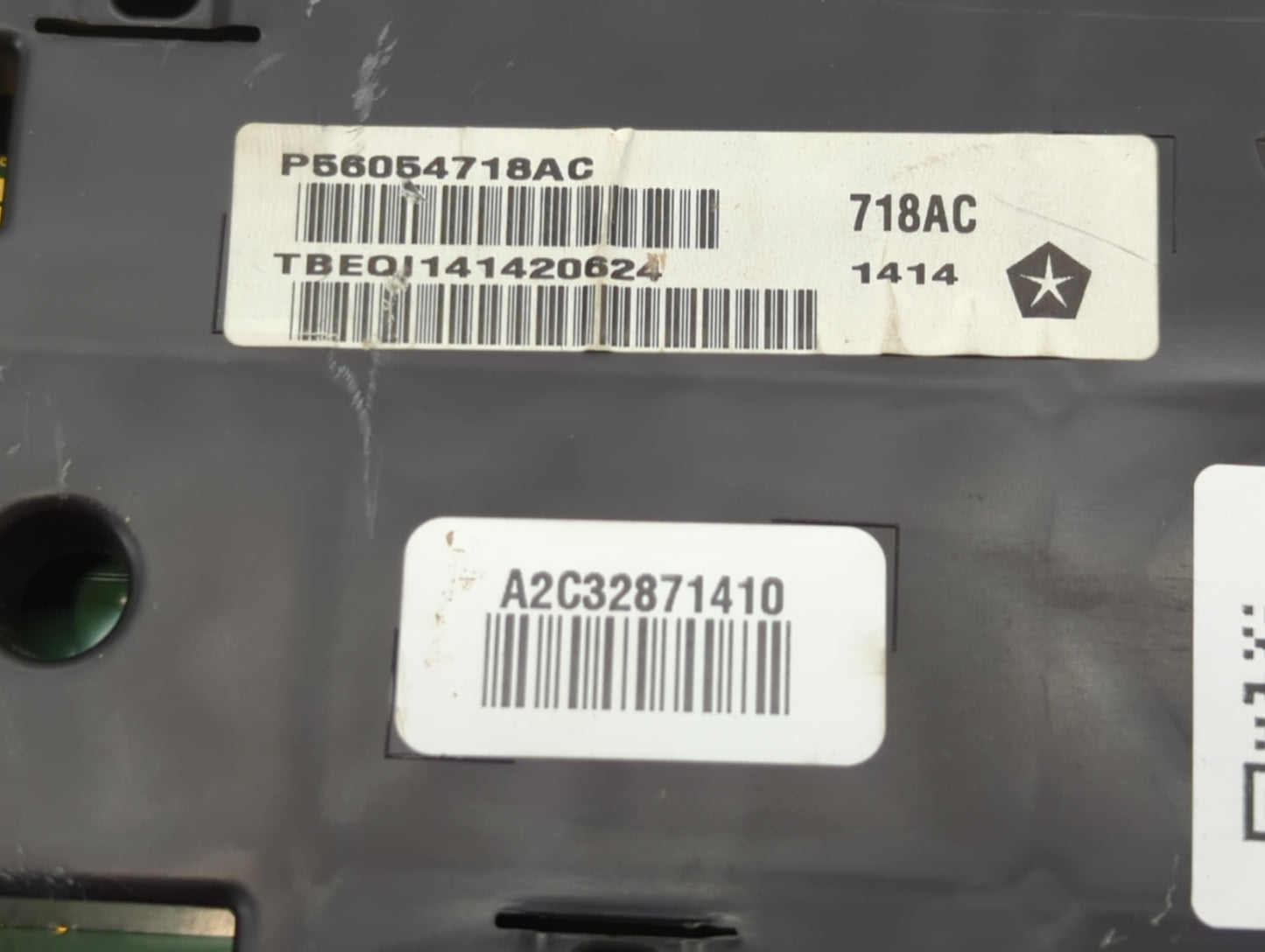 2014 Chrysler 300 Instrument Cluster Speedometer Gauges P/N:P56054718AC 56054718AC, 56054725AB Fits OEM Used Auto Parts - Oe