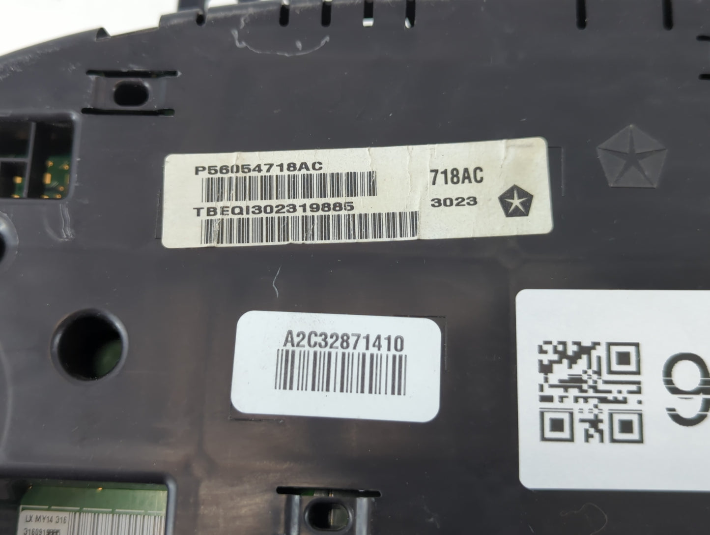 2014 Chrysler 300 Instrument Cluster Speedometer Gauges P/N:P56054725AC P56054718AC, 56054718AC, 56054725AB Fits OEM Used Au