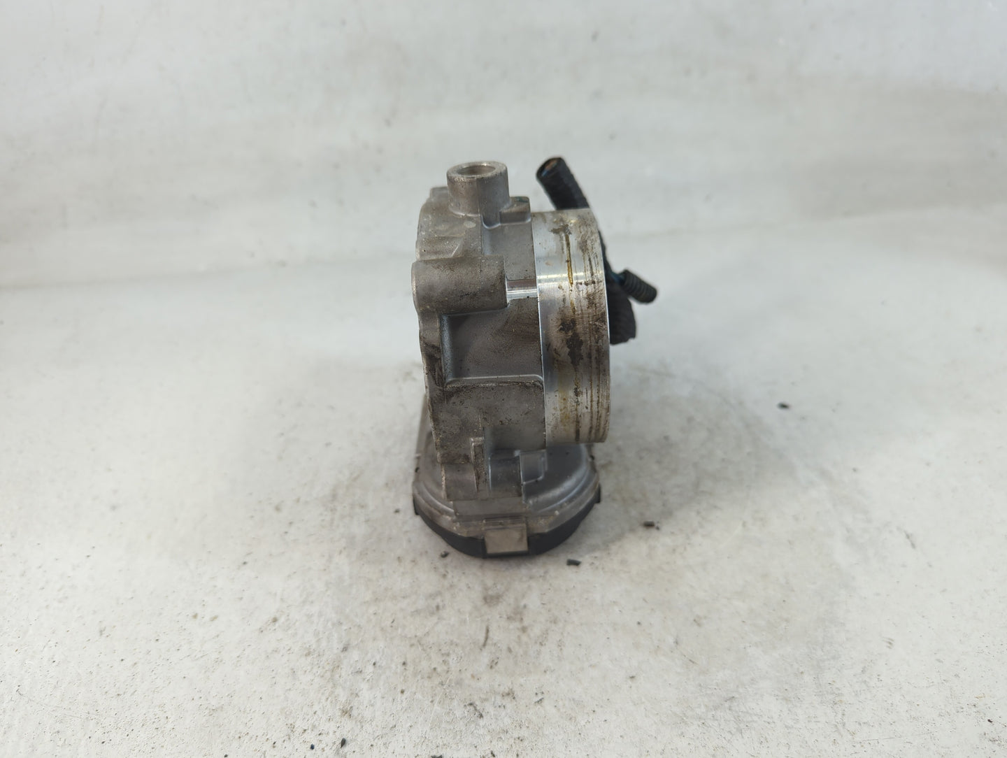 2011-2022 Chrysler 300 Throttle Body P/N:05184349AC Fits Fits 2011 2012 2013 2014 2015 2016 2017 2018 2019 2020 2021 2022 OE