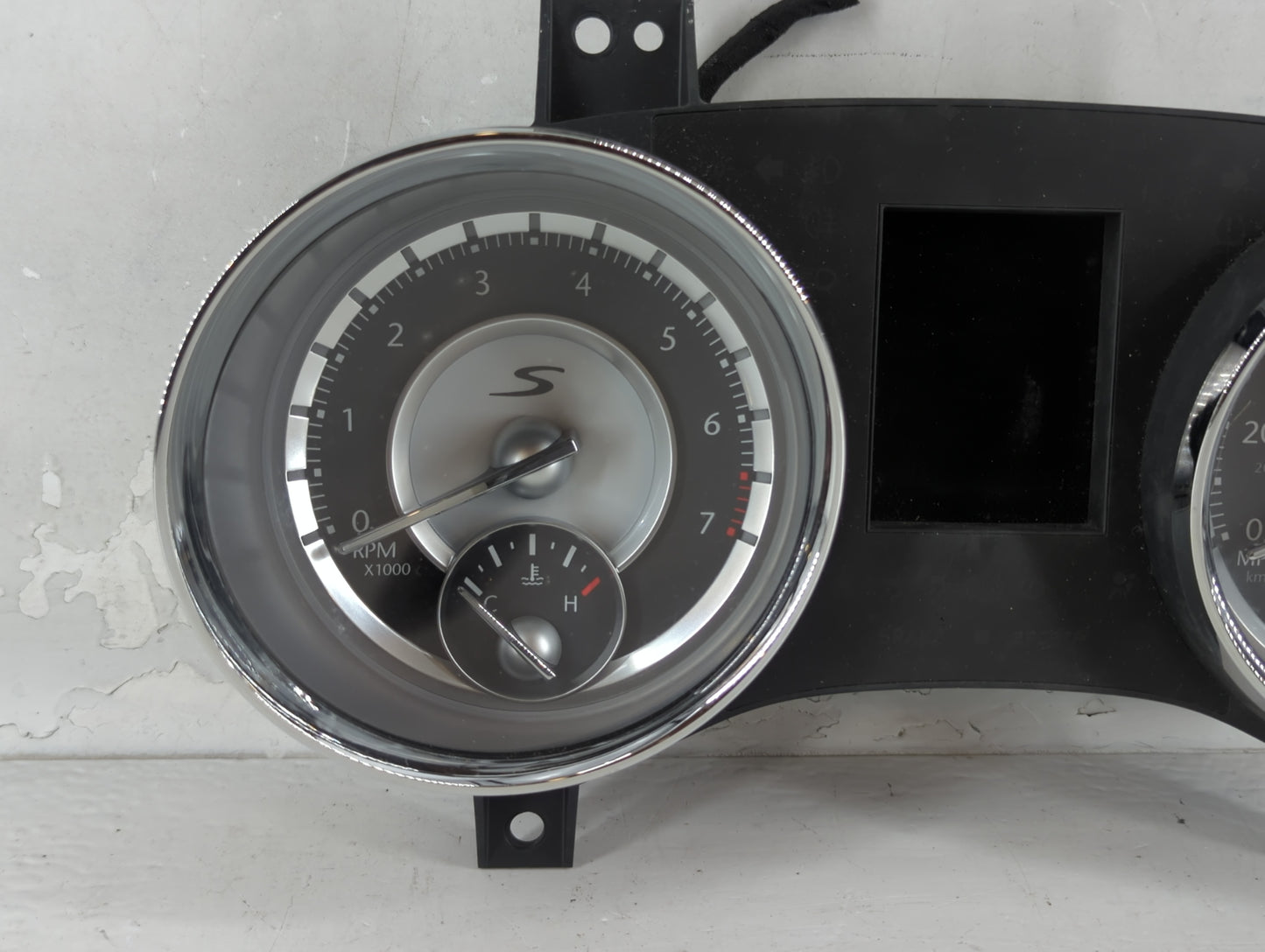 2014 Chrysler 300 Instrument Cluster Speedometer Gauges P/N:P56054725AC Fits OEM Used Auto Parts - Oemusedautoparts1.com