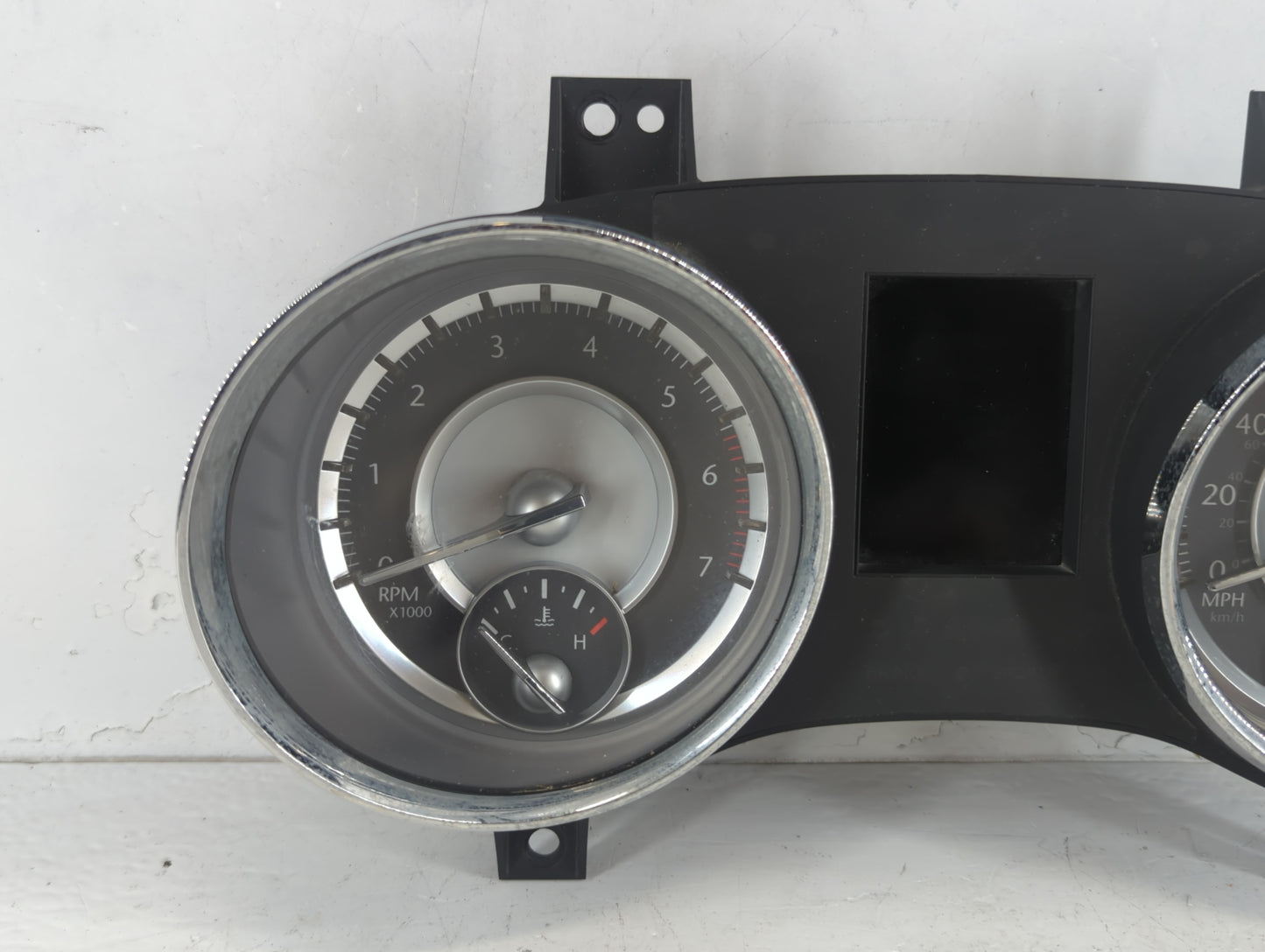 2014 Chrysler 300 Instrument Cluster Speedometer Gauges Fits OEM Used Auto Parts - Oemusedautoparts1.com