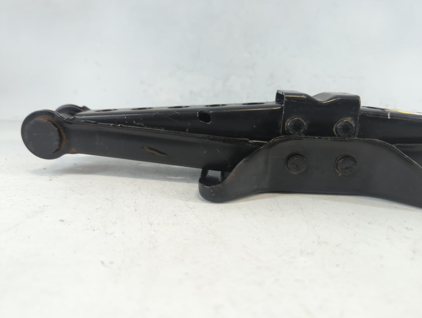 2014 Chrysler 300 Spare Scissor Car Jack - Oemusedautoparts1.com