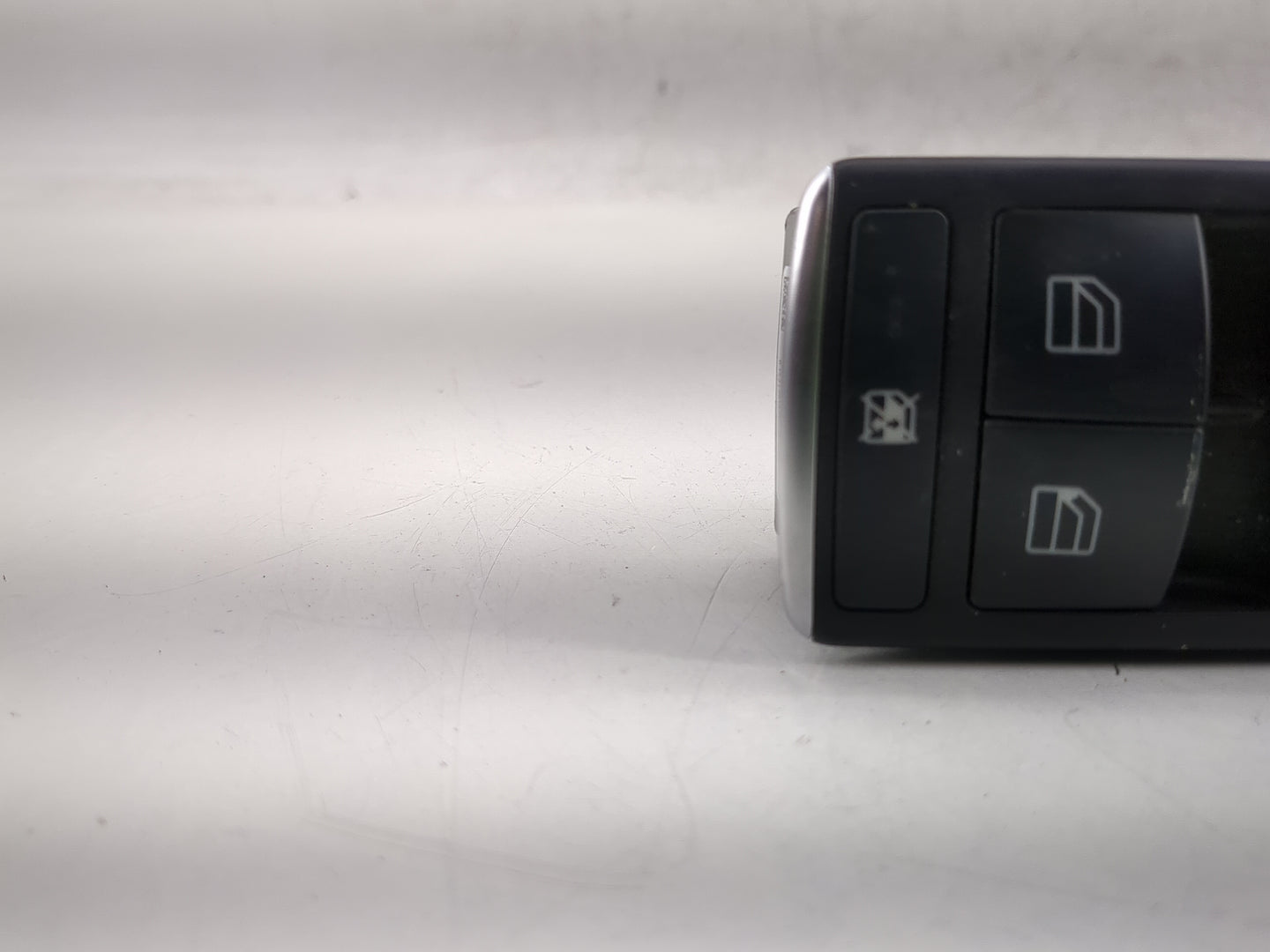 2014 Chrysler E Class Master Power Window Switch Replacement Driver Side Left Fits OEM Used Auto Parts - Oemusedautoparts1.c