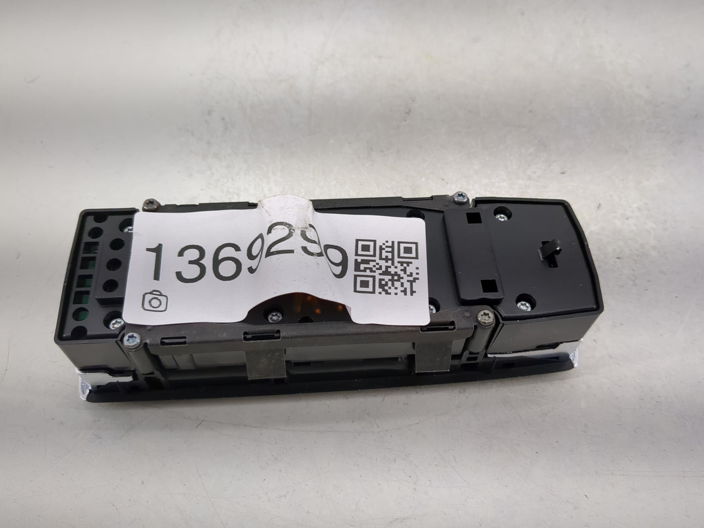 2014 Chrysler E Class Master Power Window Switch Replacement Driver Side Left Fits OEM Used Auto Parts - Oemusedautoparts1.c
