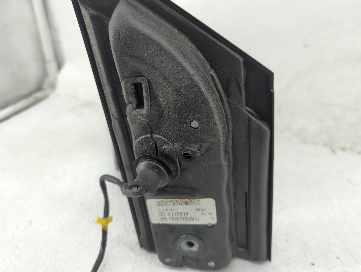 2014 Chrysler Town and Country Driver Side View Mirror - Left Door Mirror OEM Used - Oemusedautoparts1.com