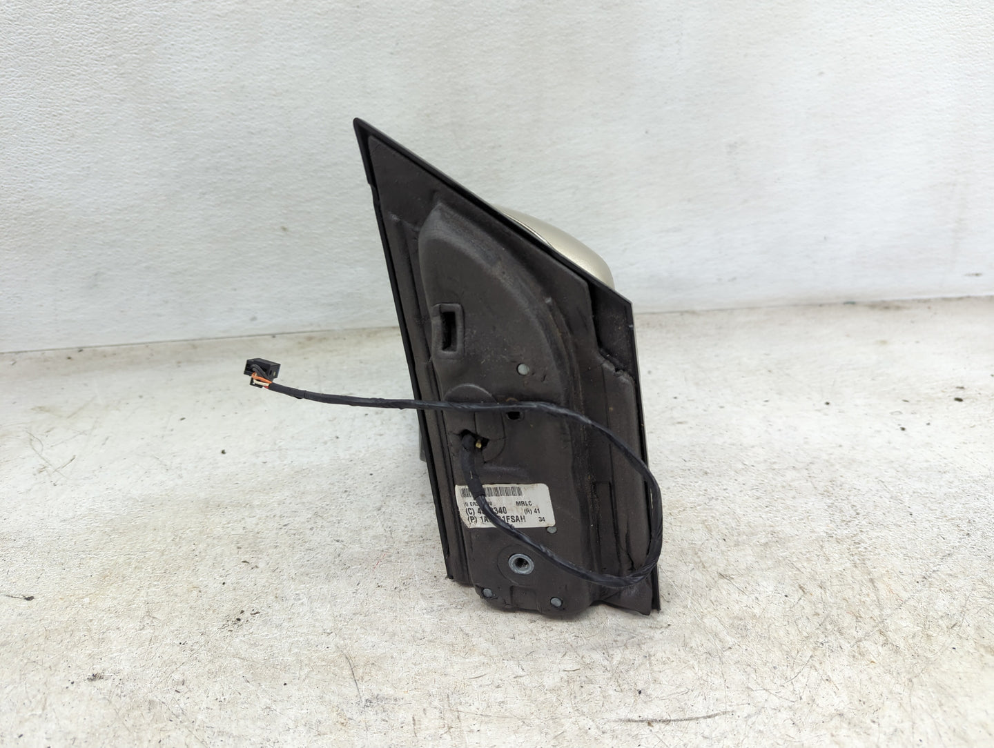 2014 Chrysler Town and Country Driver Side View Mirror - Left Door Mirror OEM Used - Oemusedautoparts1.com